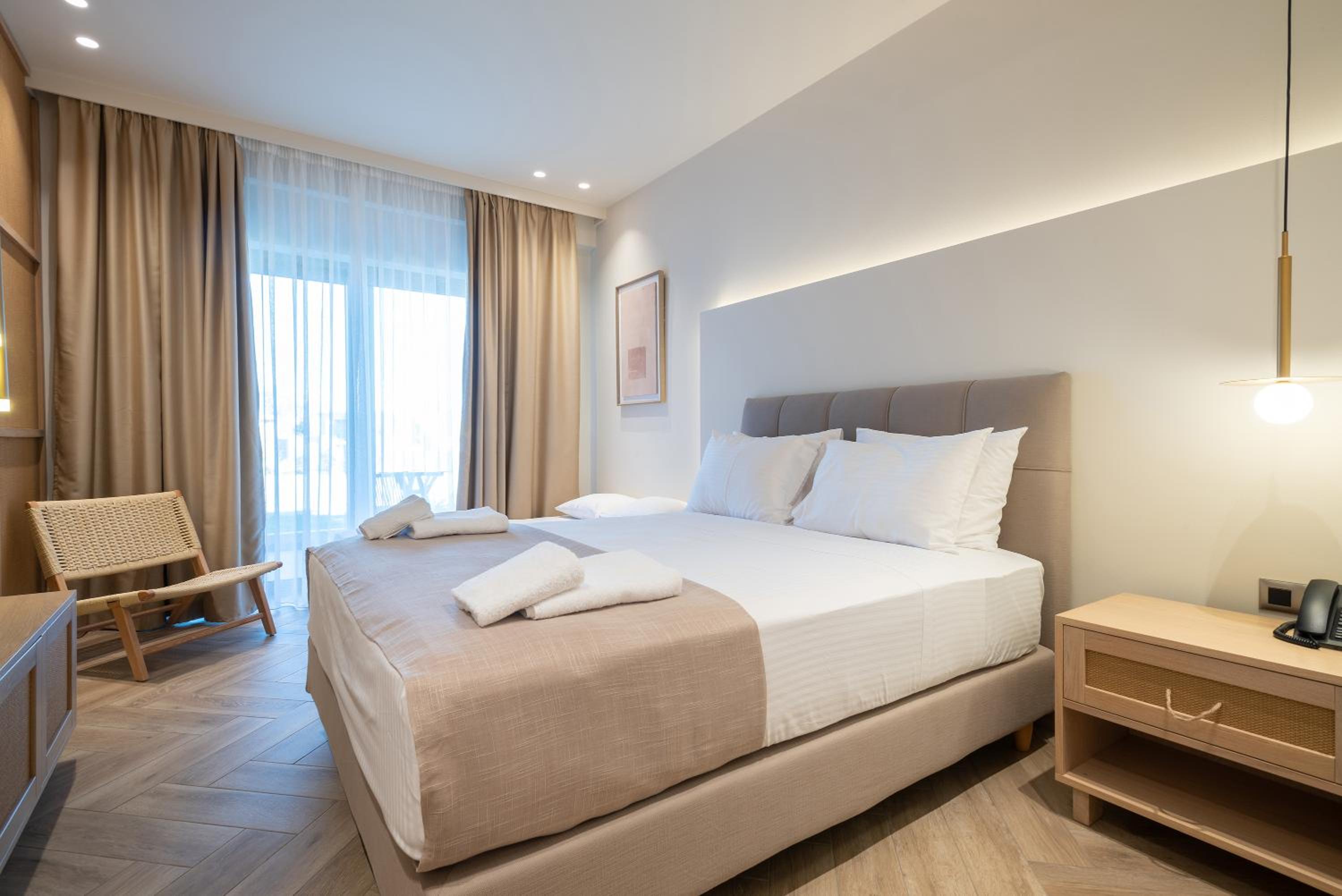 Deluxe Quadruple Room