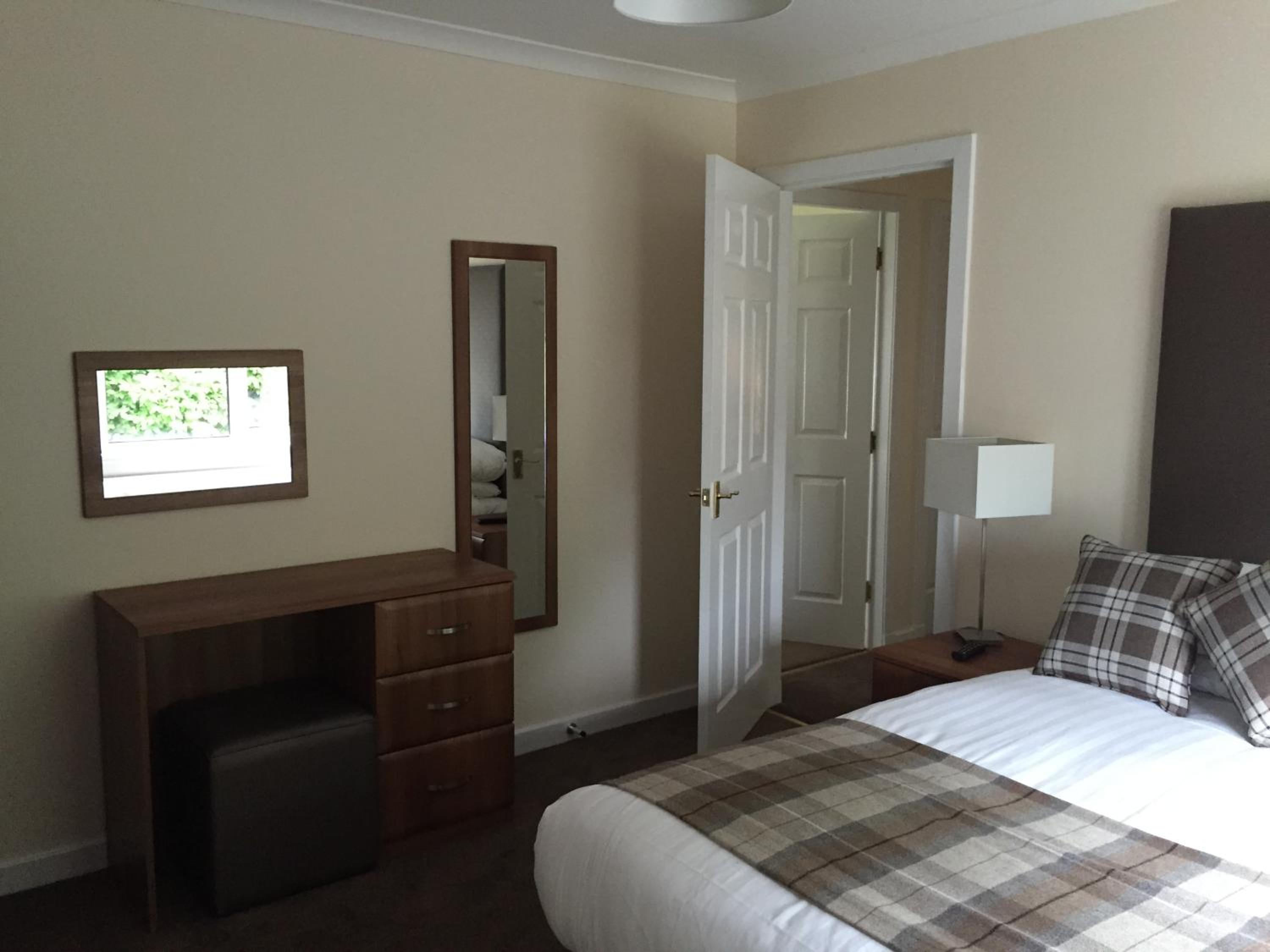 Three-Bedroom Chalet - Photo 4