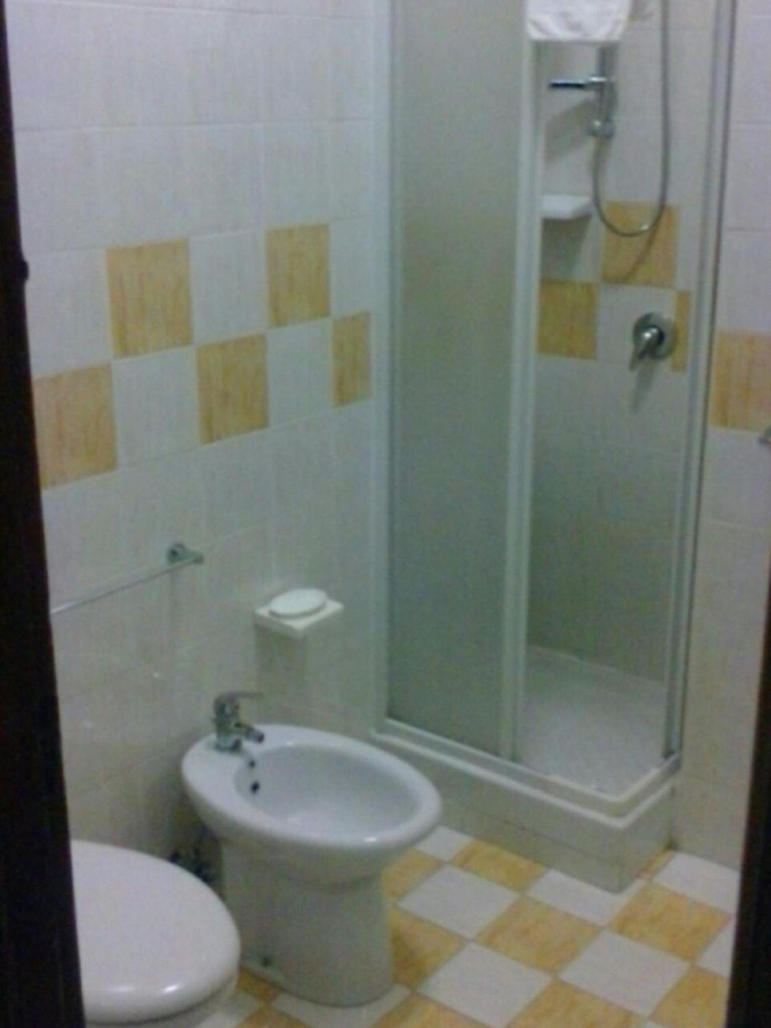 Standard Quadruple Room - Photo 4