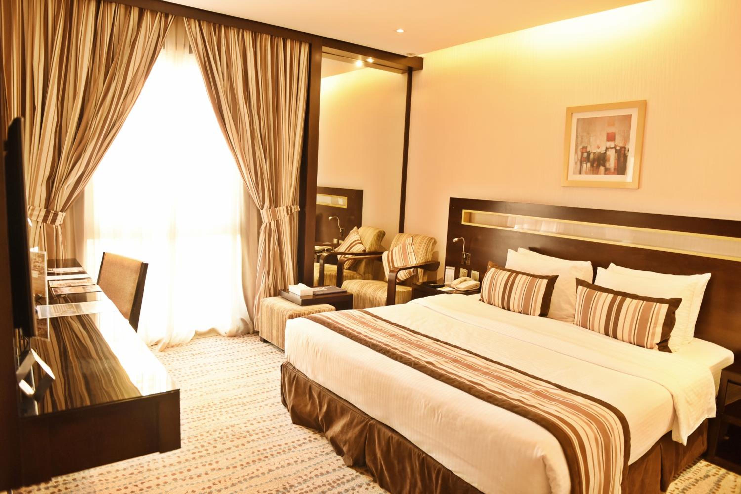Deluxe King Room