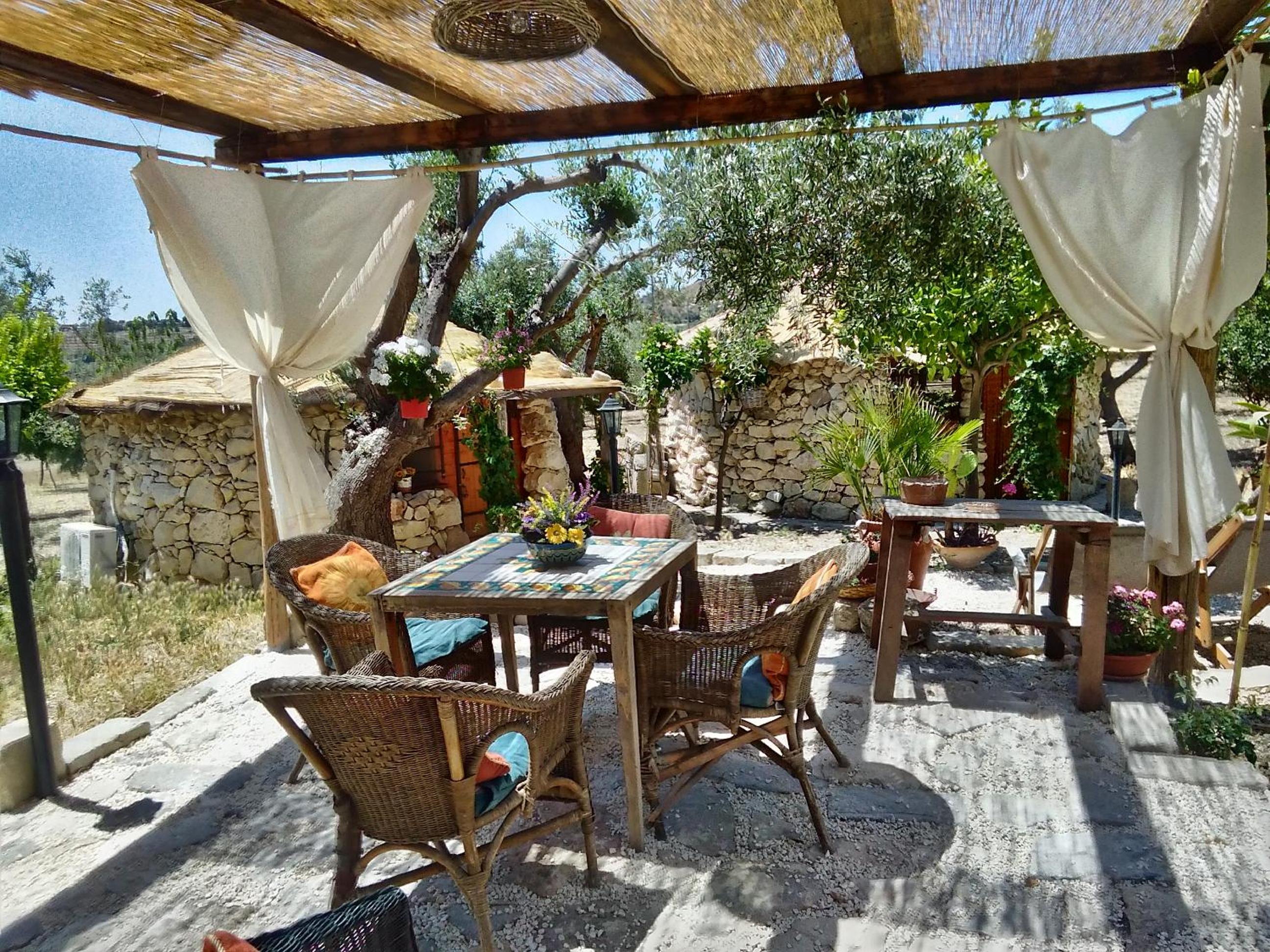 Family Bungalow photo 2