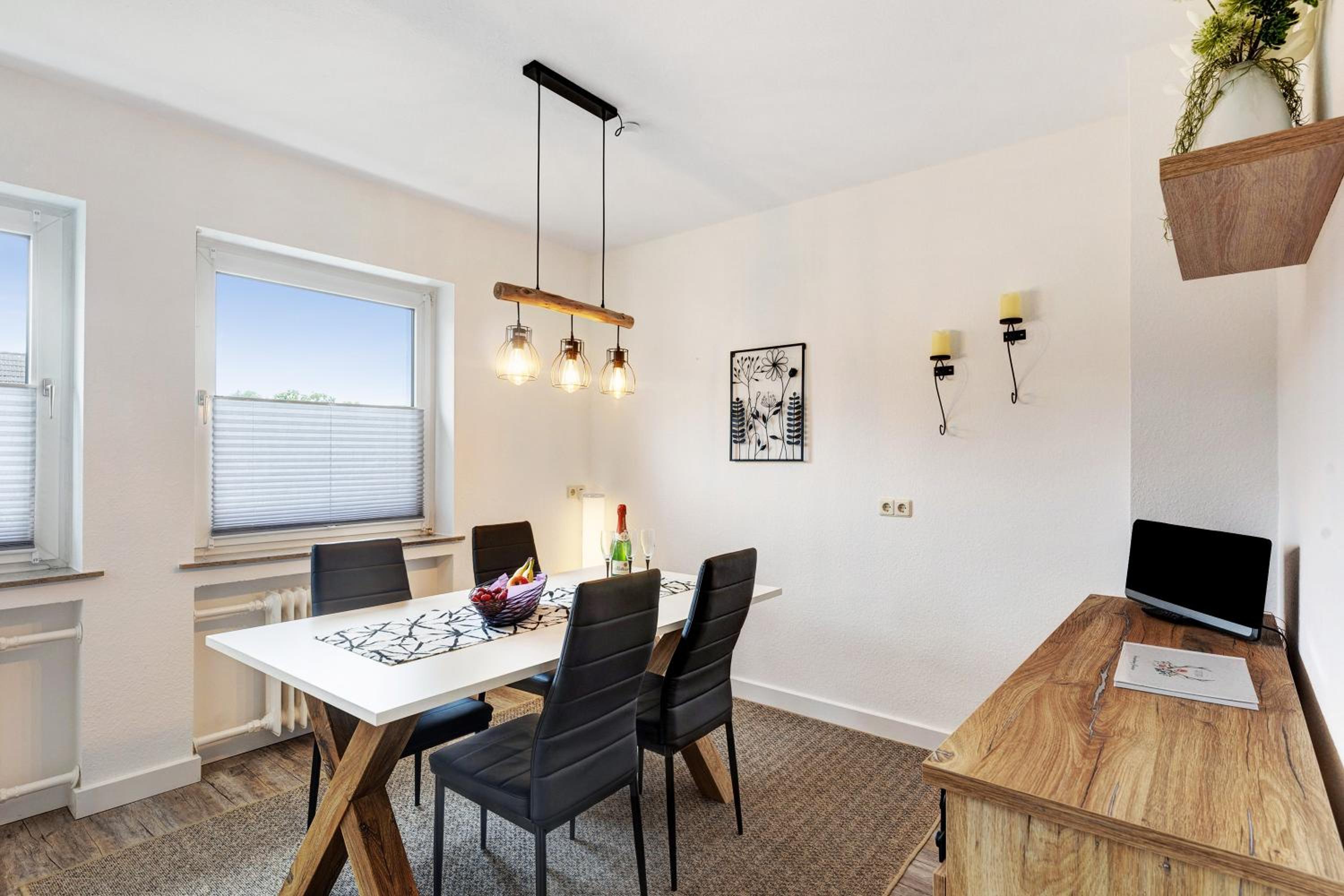 Apartment with Terrace photo 3