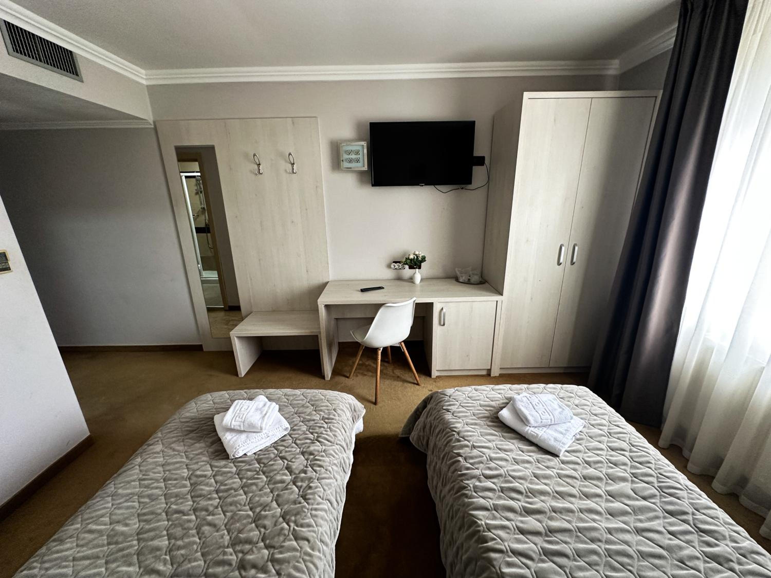 Single Room photo 2