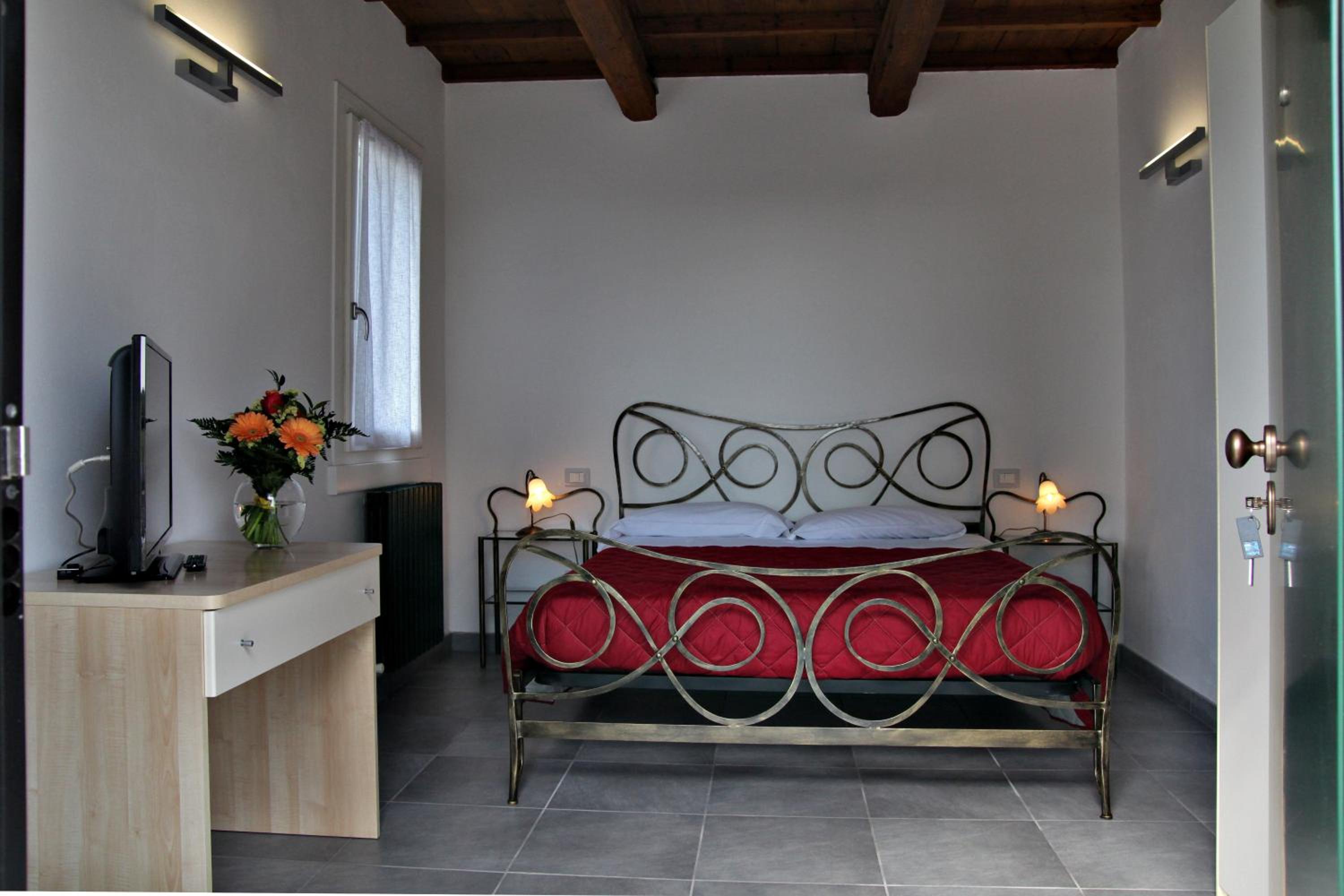 Deluxe Single Room photo 1
