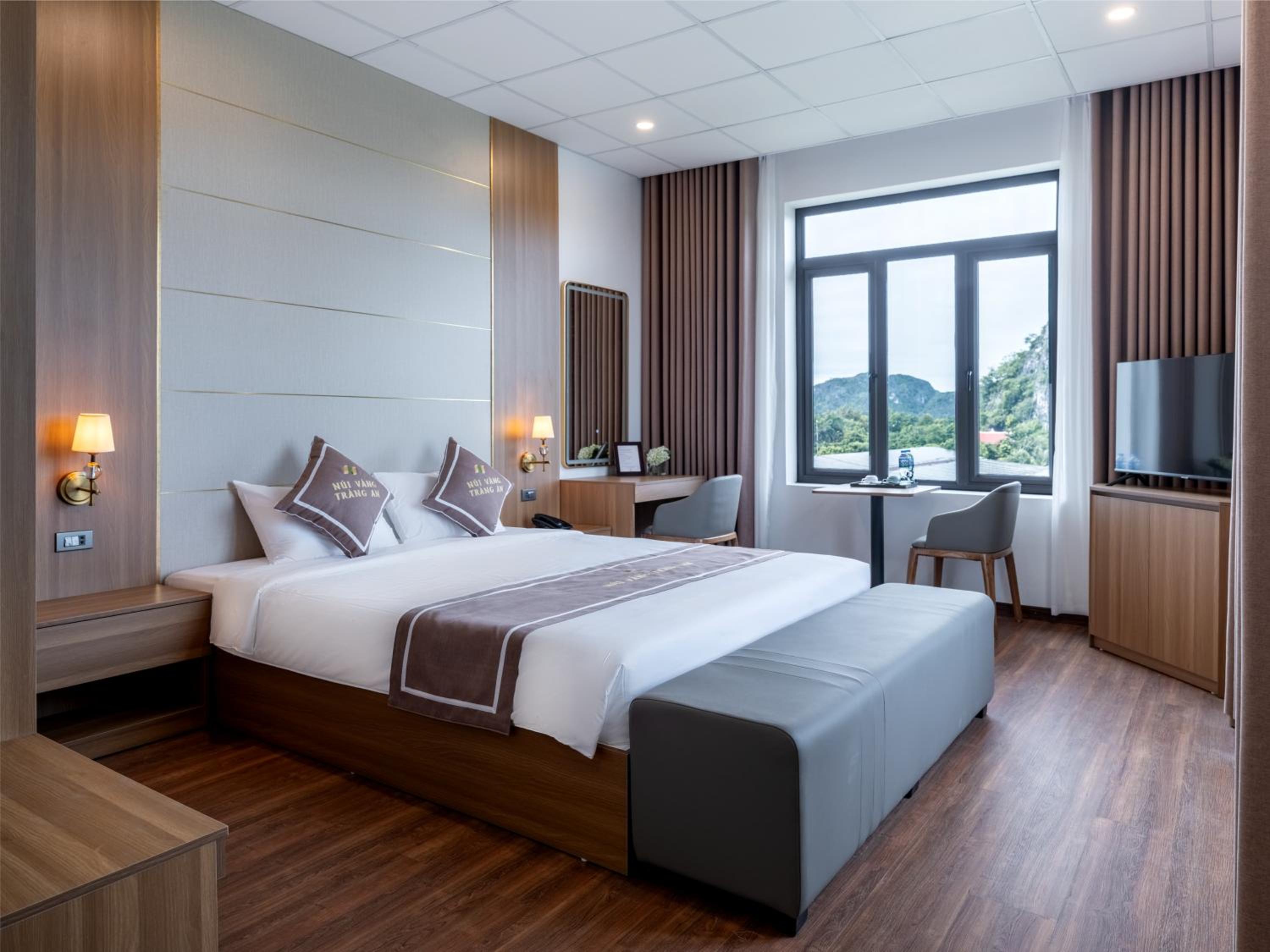 Double Room with Mountain View