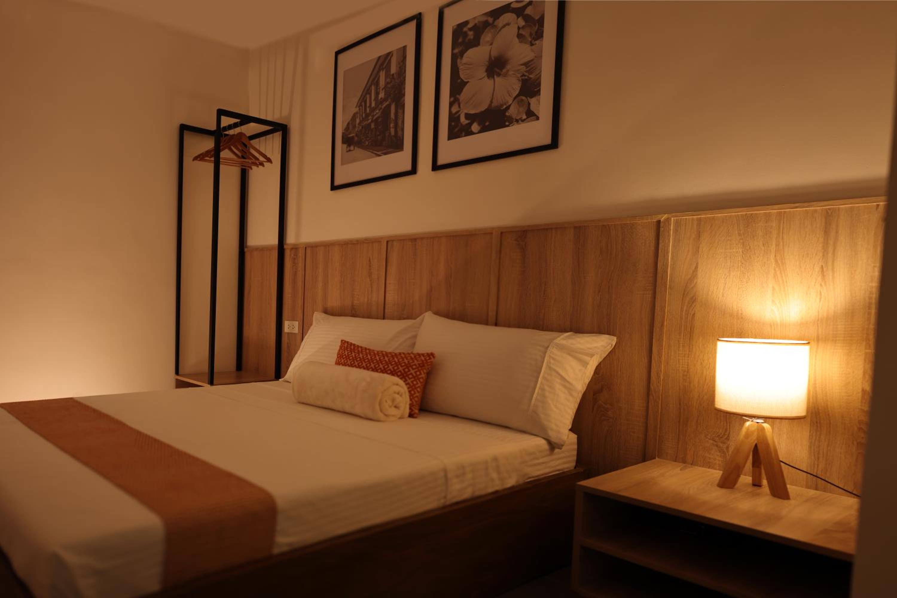 Deluxe Room - Photo 2
