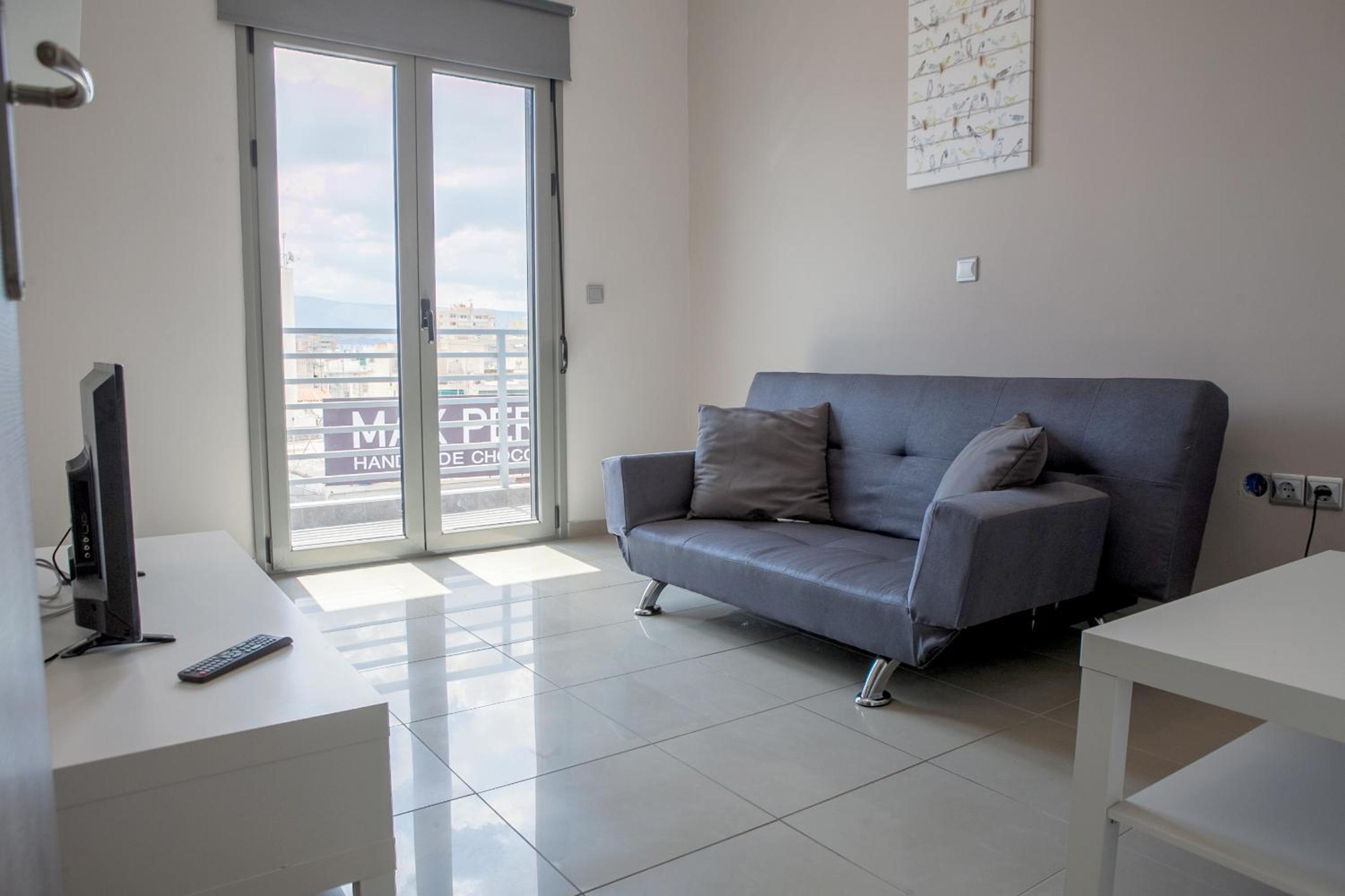 One-Bedroom Apartment with City View