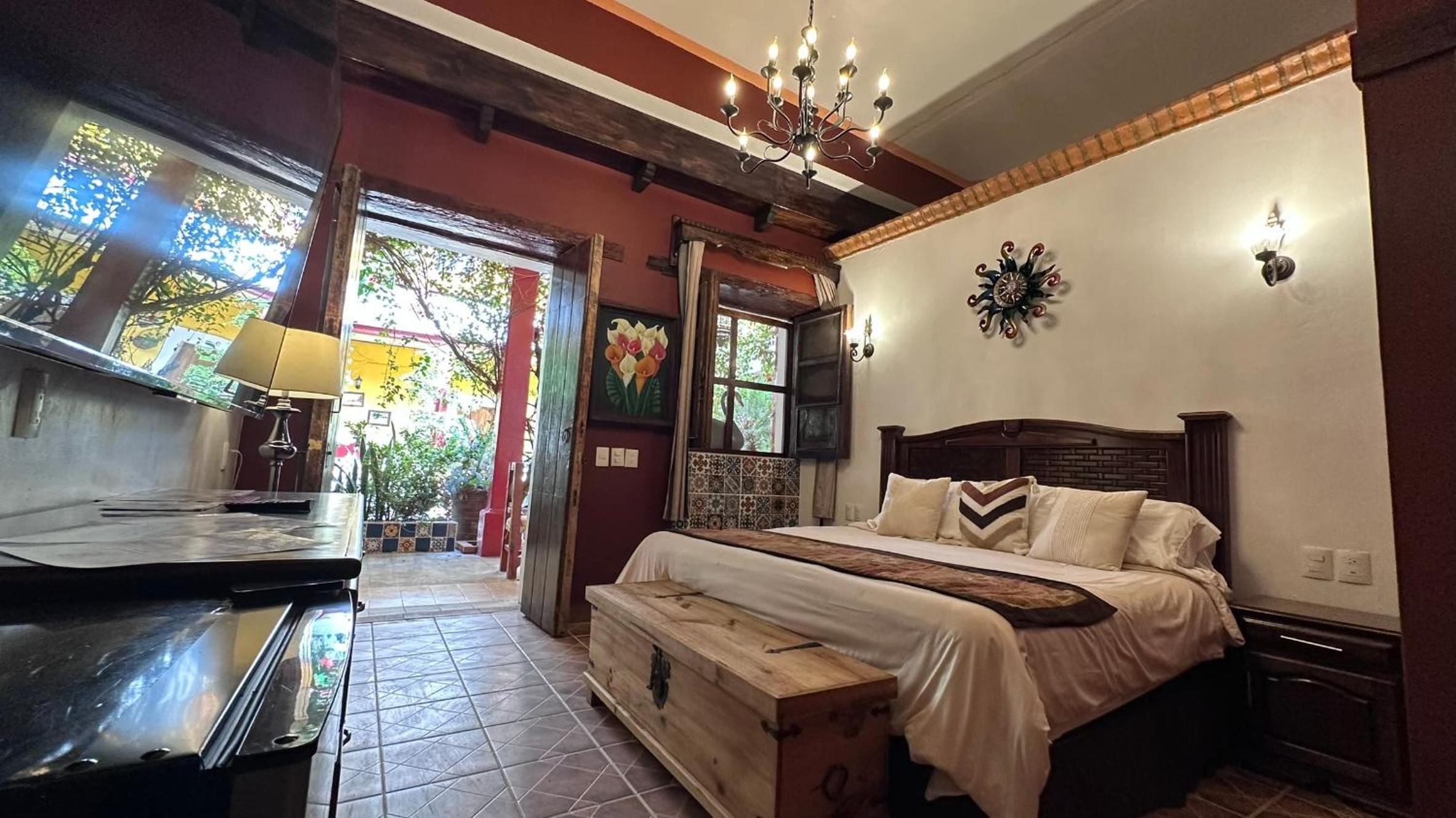 King Room with Garden View - Photo 8