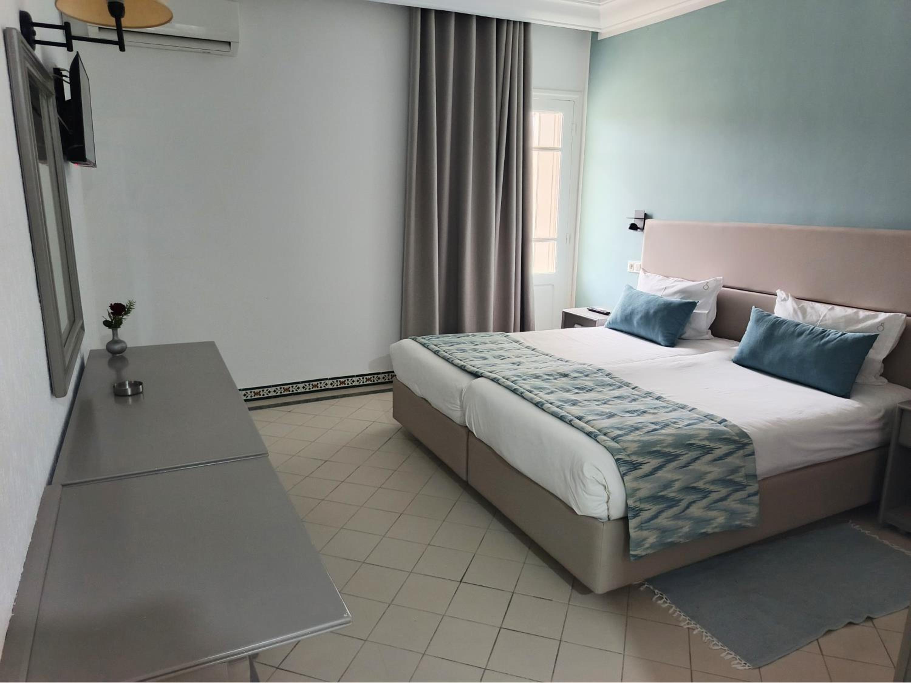 Deluxe Double Room - Photo 3