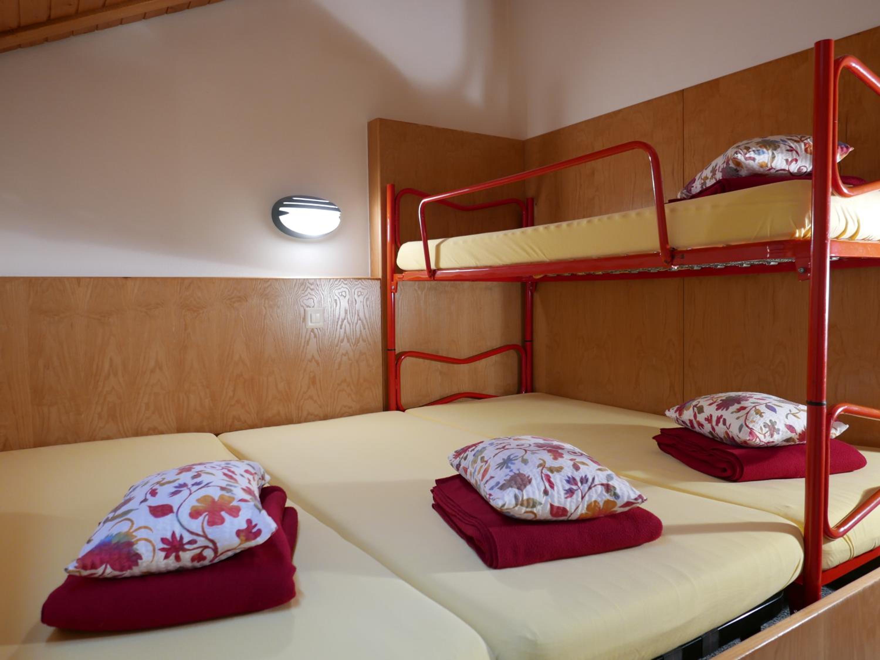 Private Dormitory Room with Shared Bathroom (3 Adults) photo 1