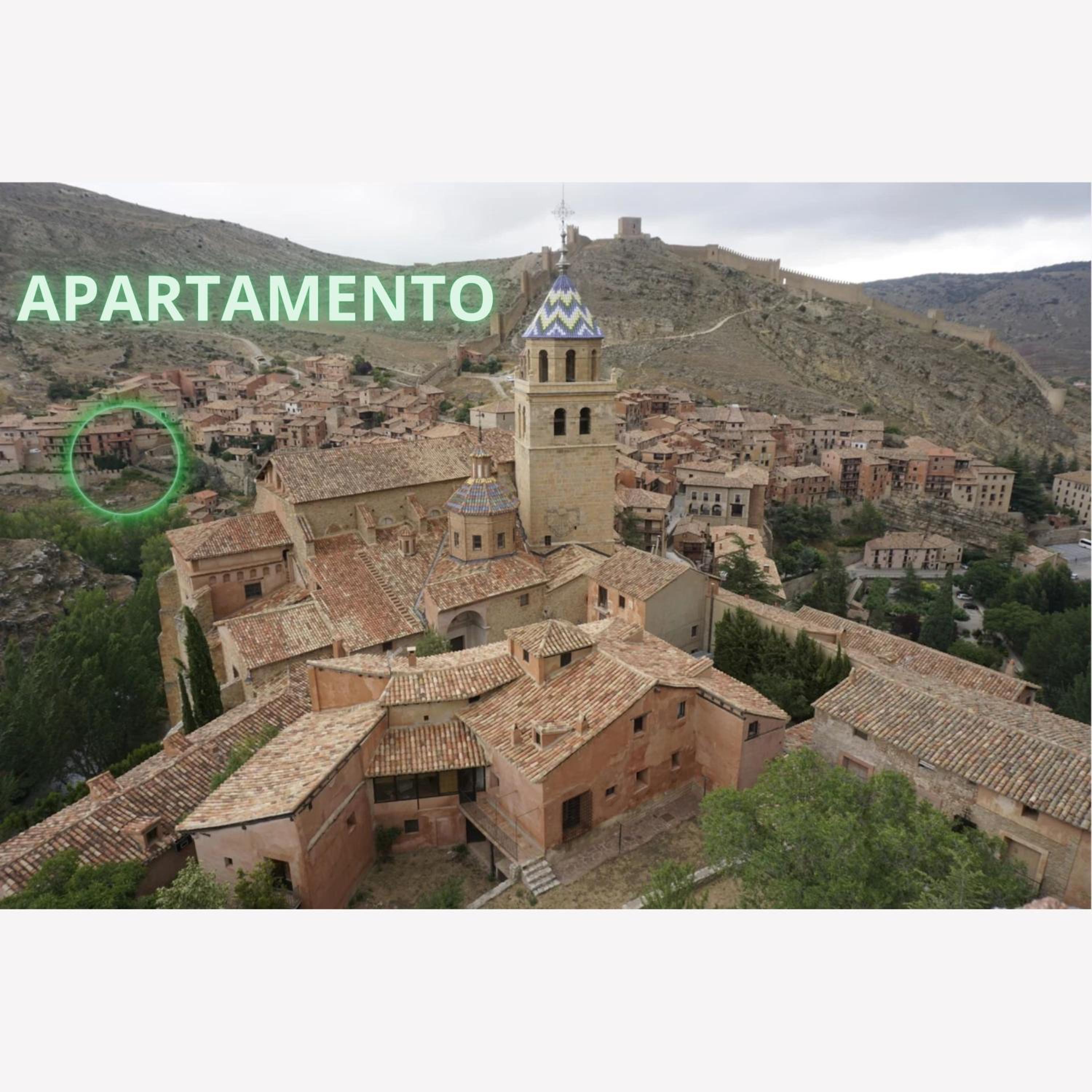 One-Bedroom Apartment with View photo 3