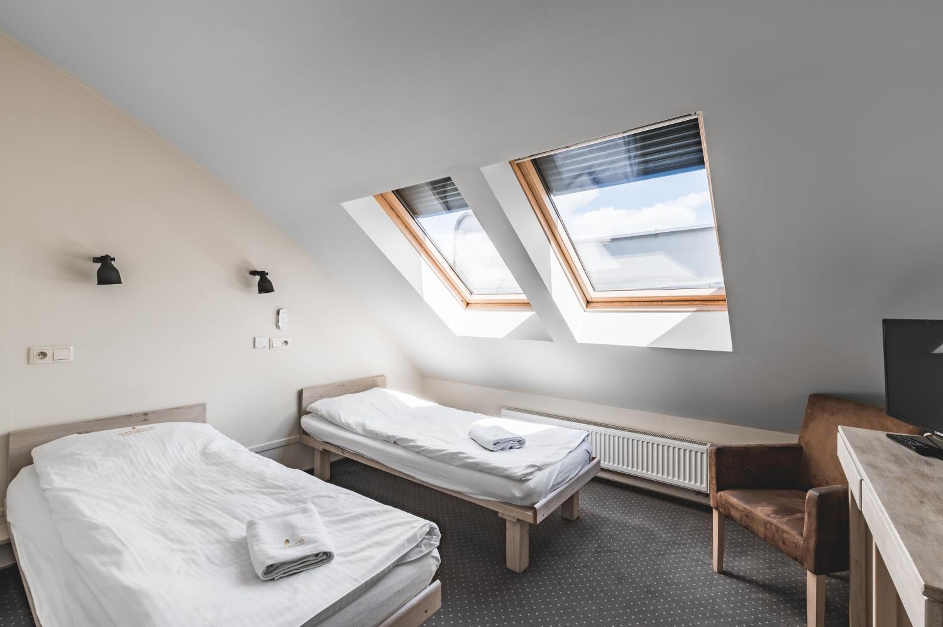 Economy Twin Room
