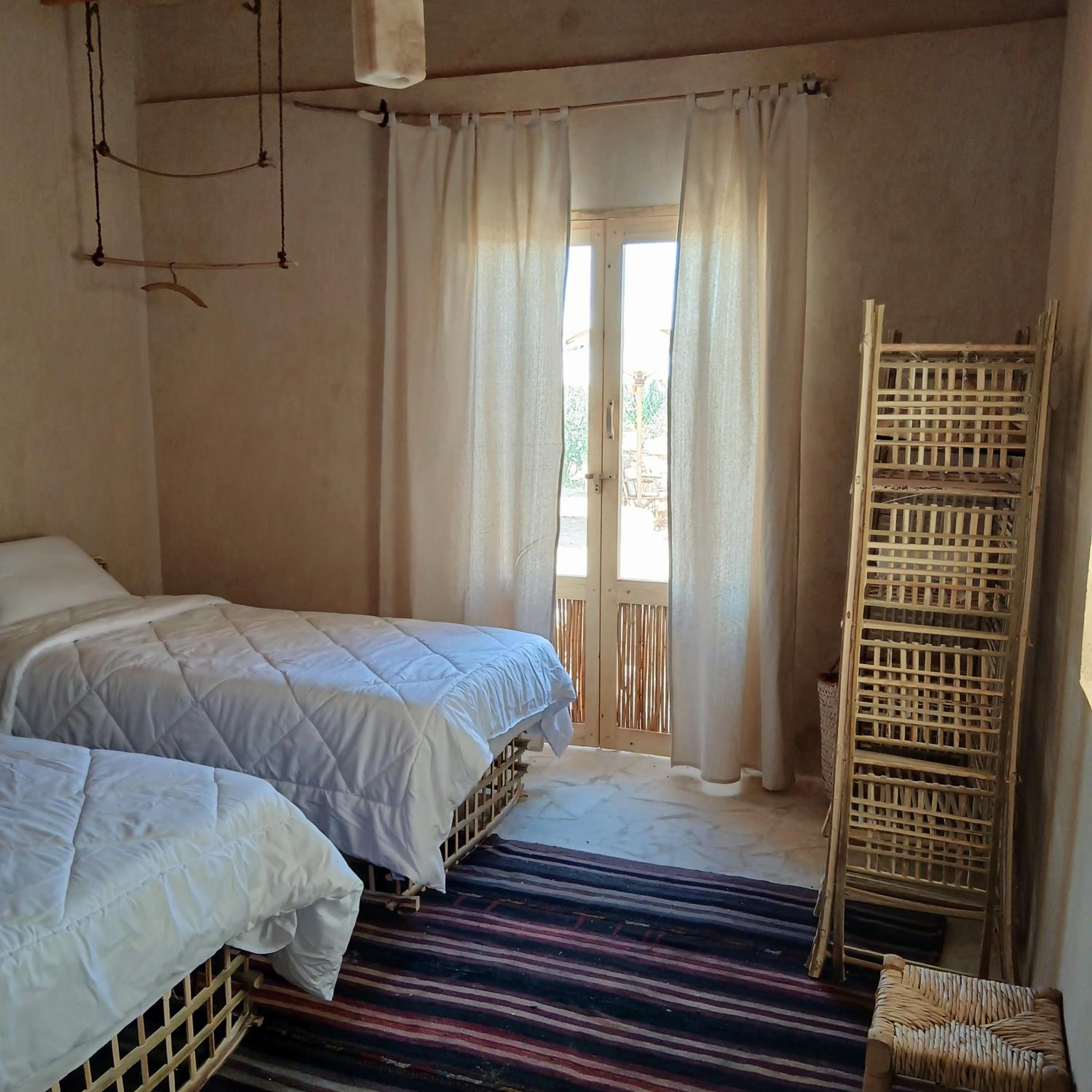 Double Room with Pool View photo 3