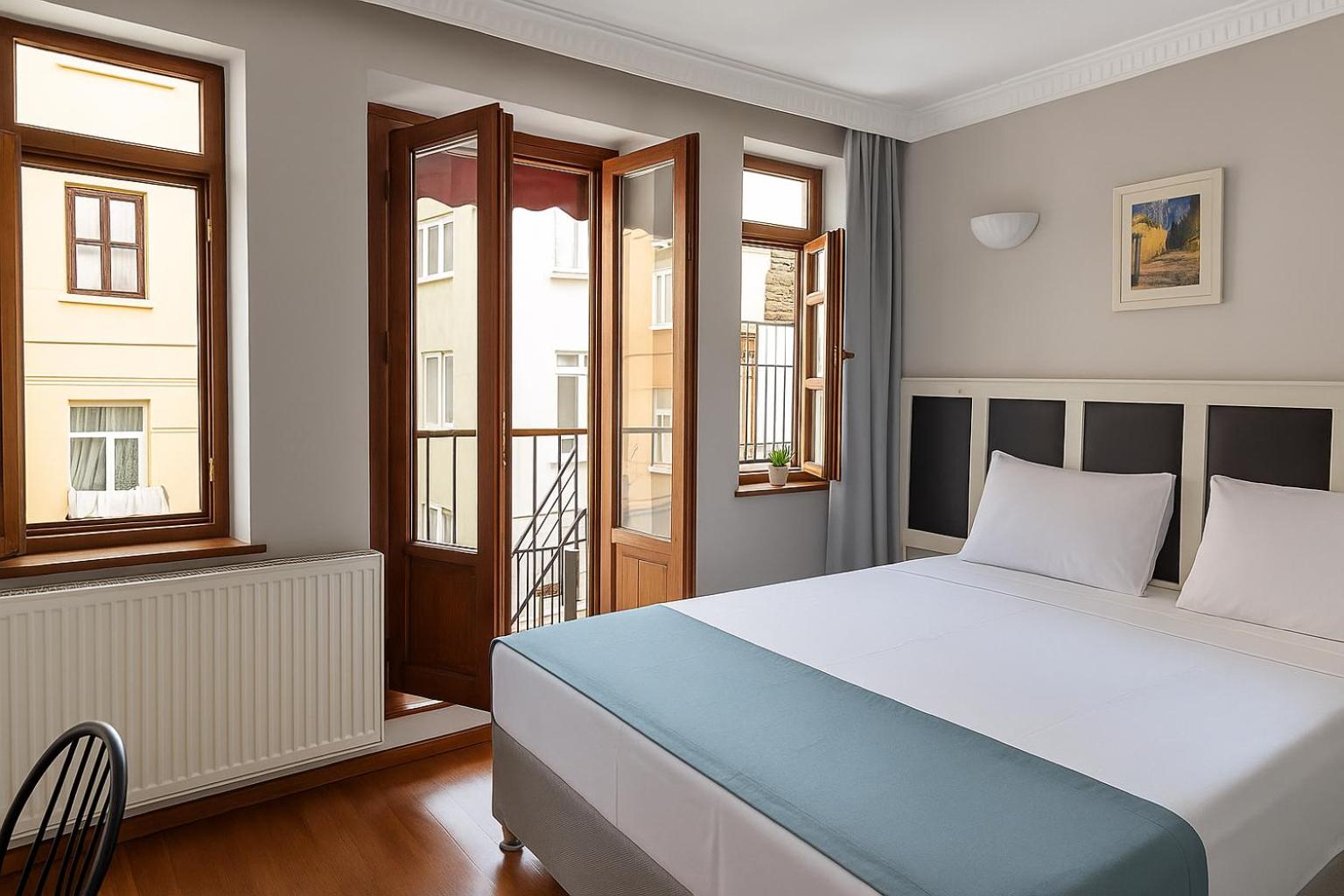 Apartment with Balcony photo 1