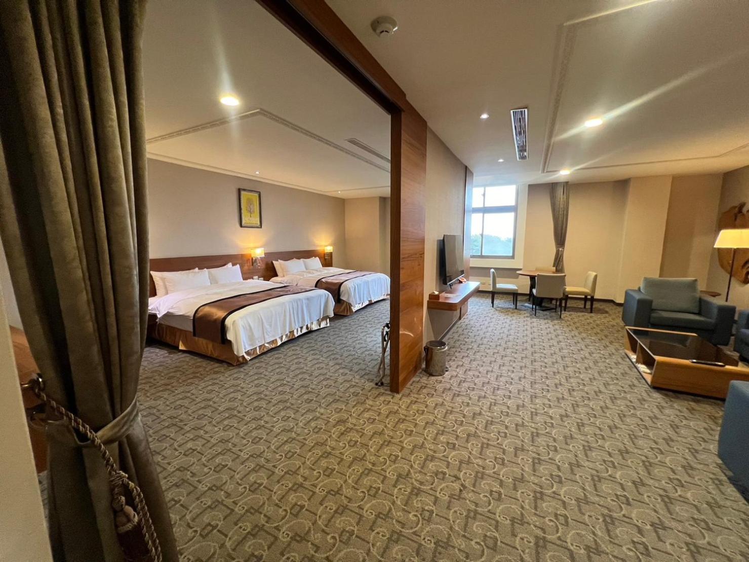 Superior Queen Room with Two Queen Beds