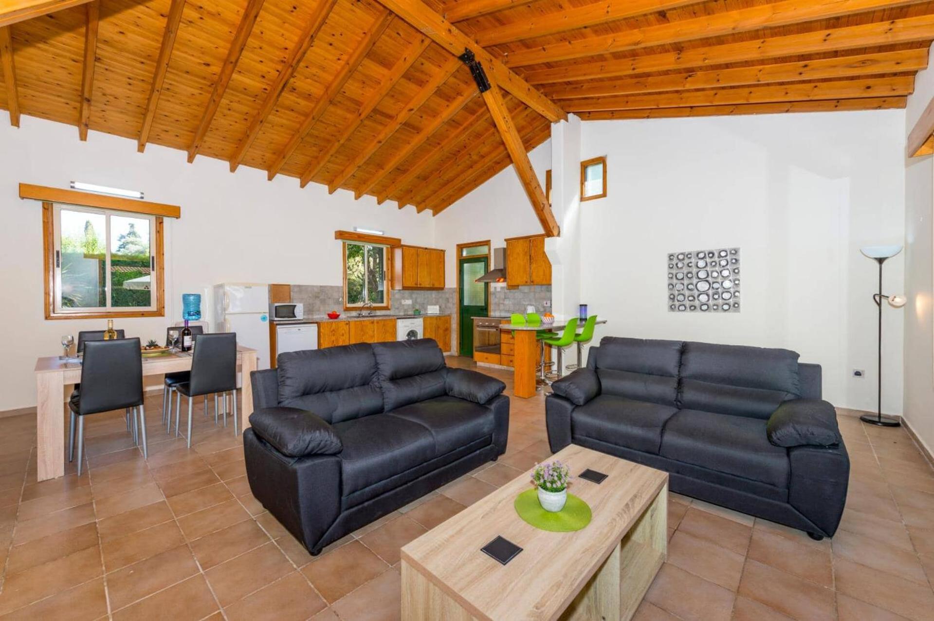 Villa photo 1