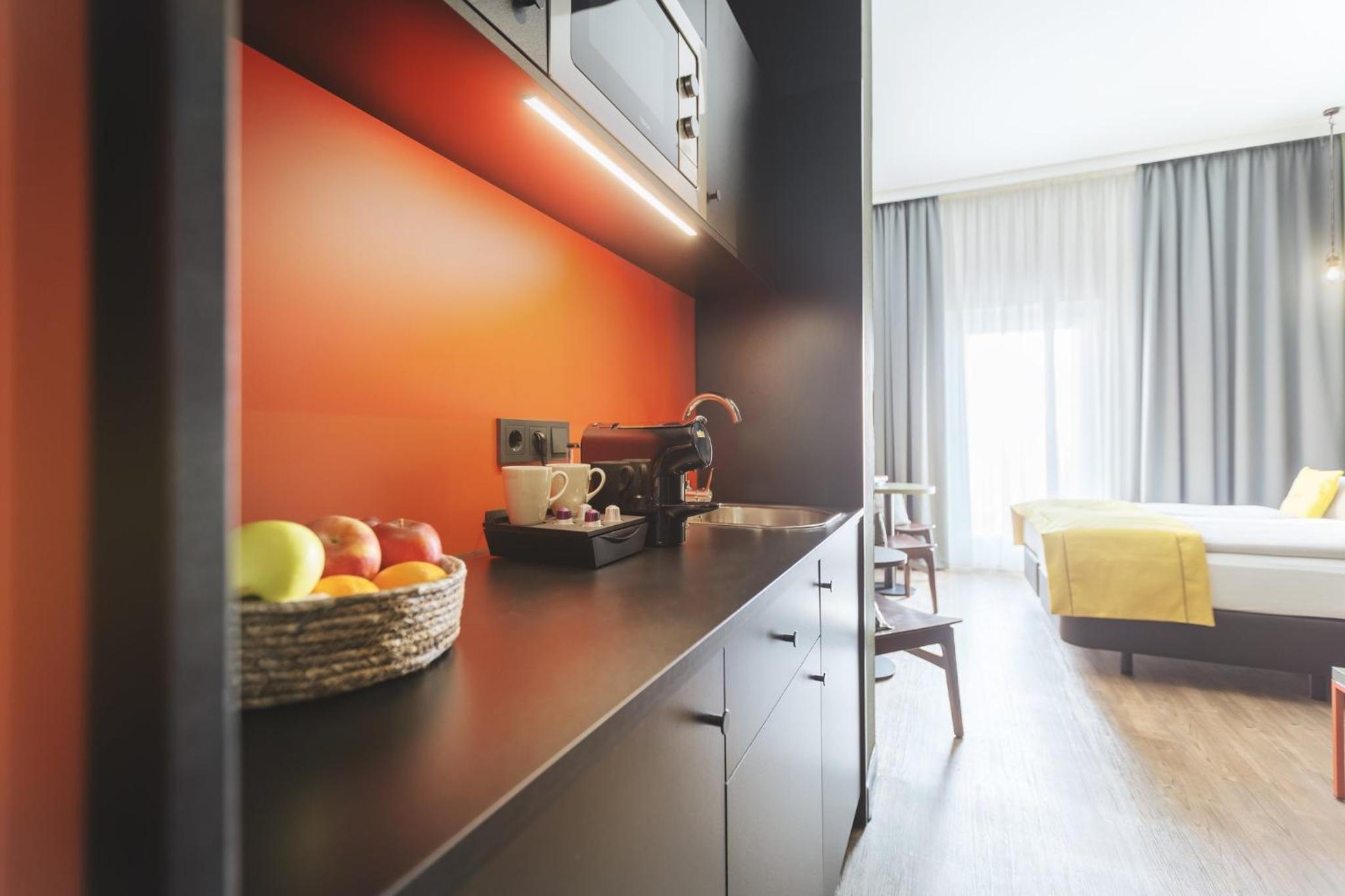Premium Queen Room with Kitchenette