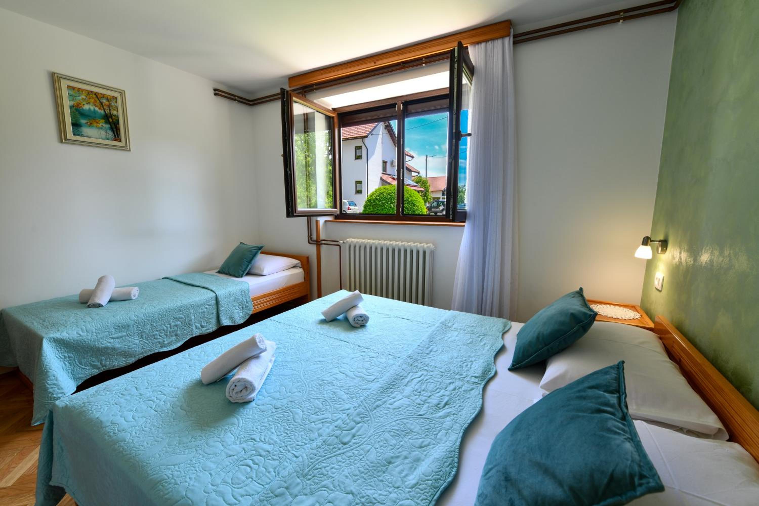 One-Bedroom Apartment with Terrace