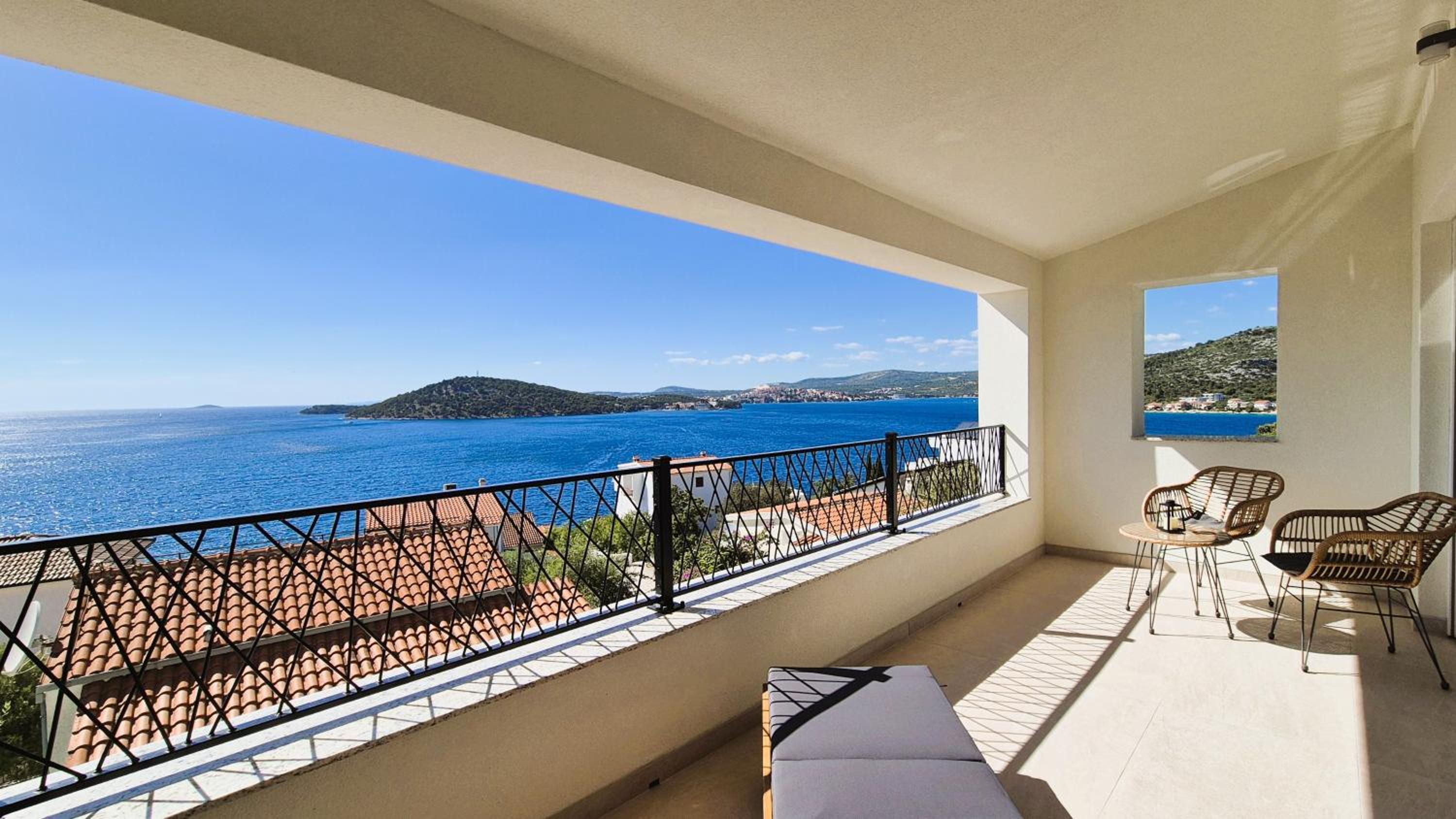 One-Bedroom Premium Apartment with Ocean View