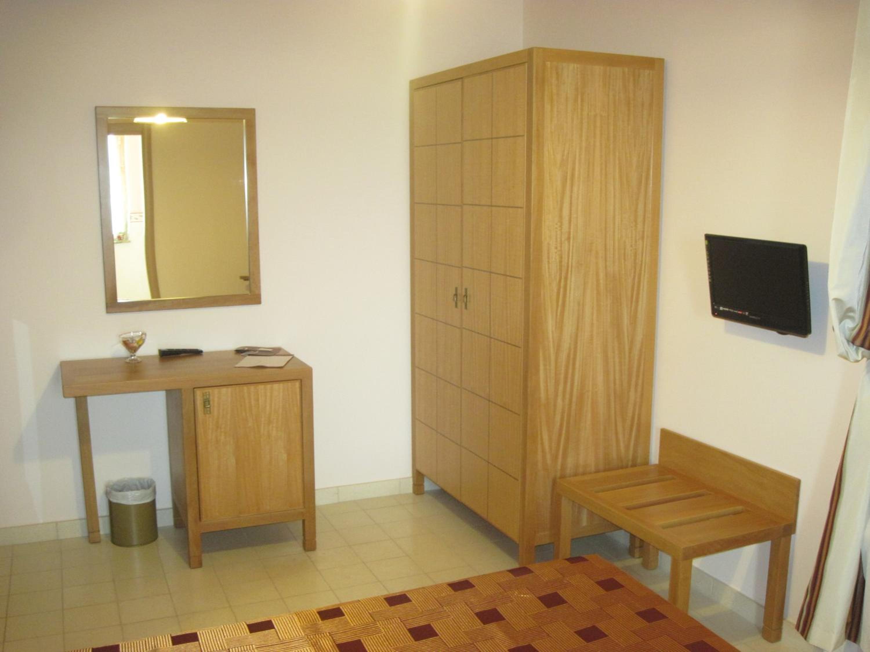 Double or Twin Room - Photo 2