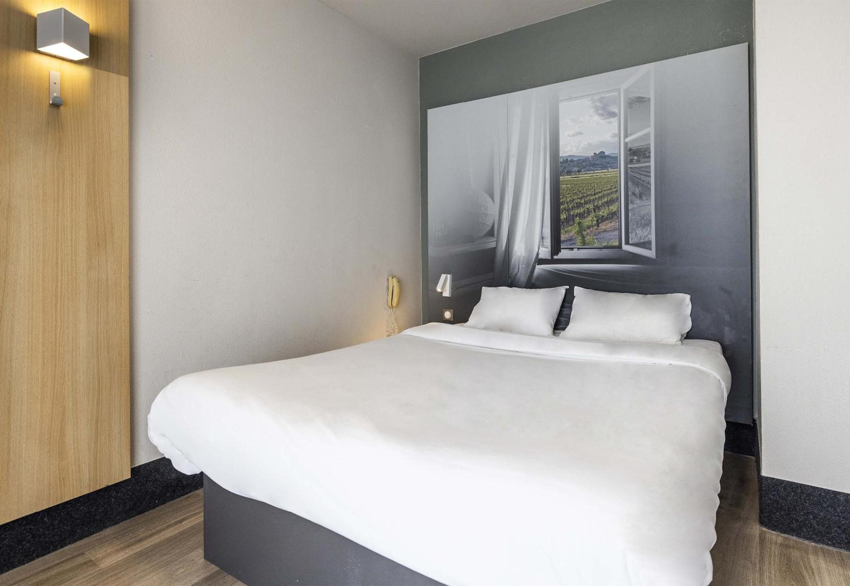 Double Room - Disability Access - Photo 5