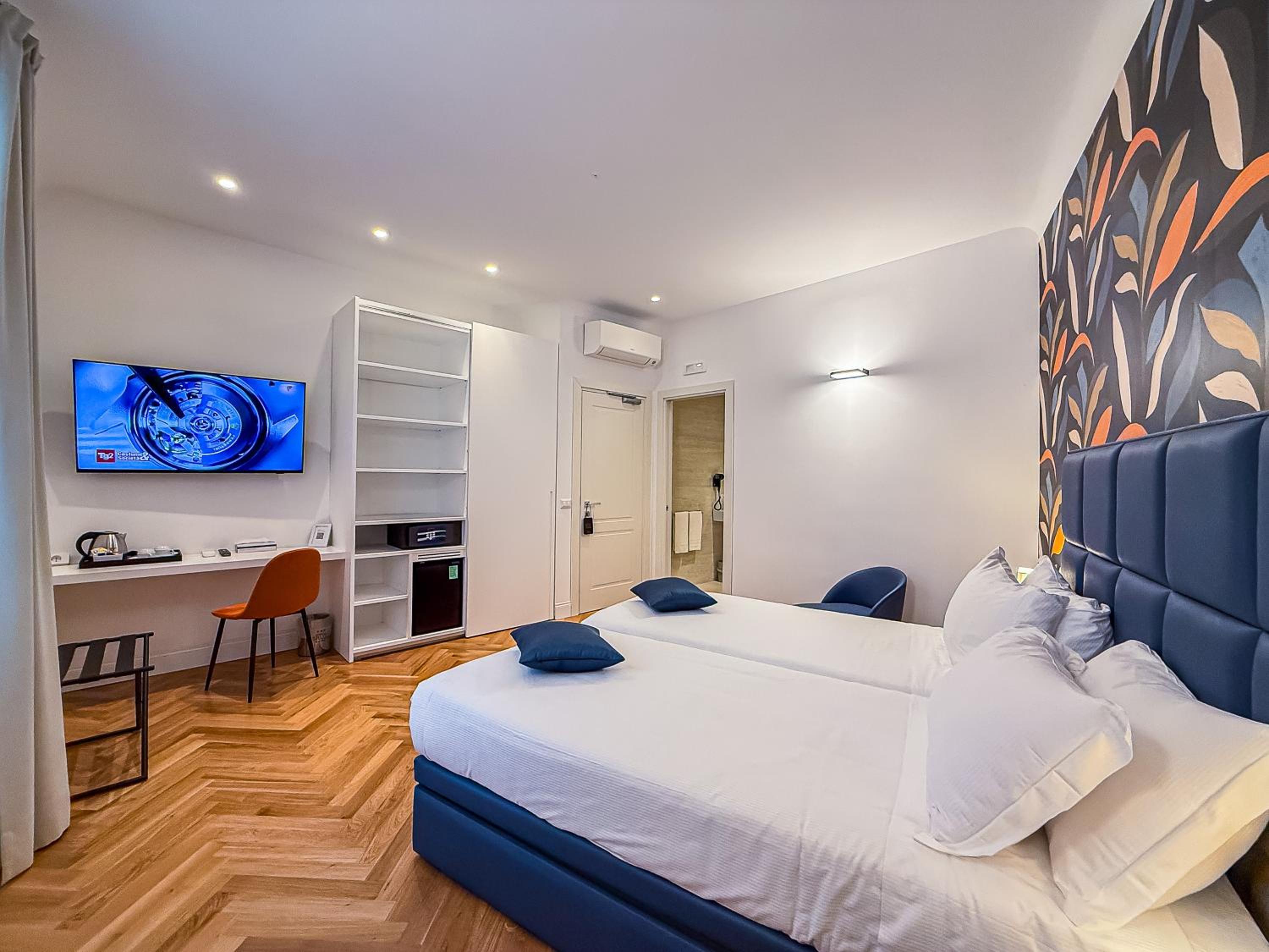 Deluxe Double or Twin Room with City View - Annex Building