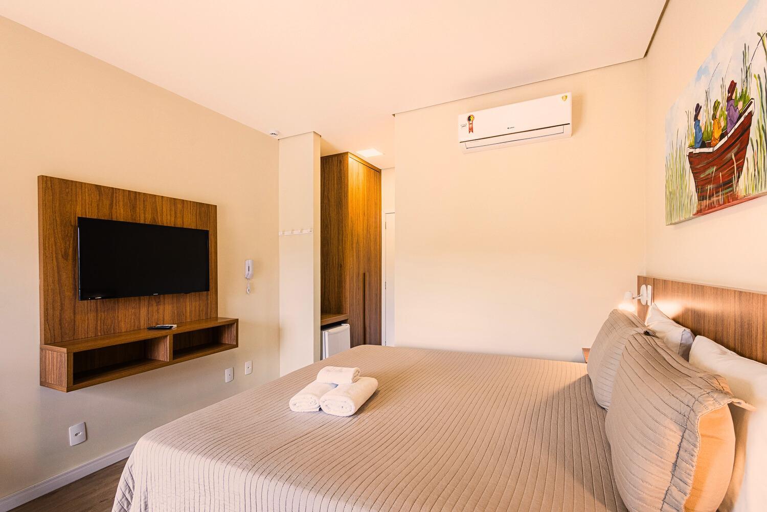 Quarto Duplo Luxo com Varanda photo 3
