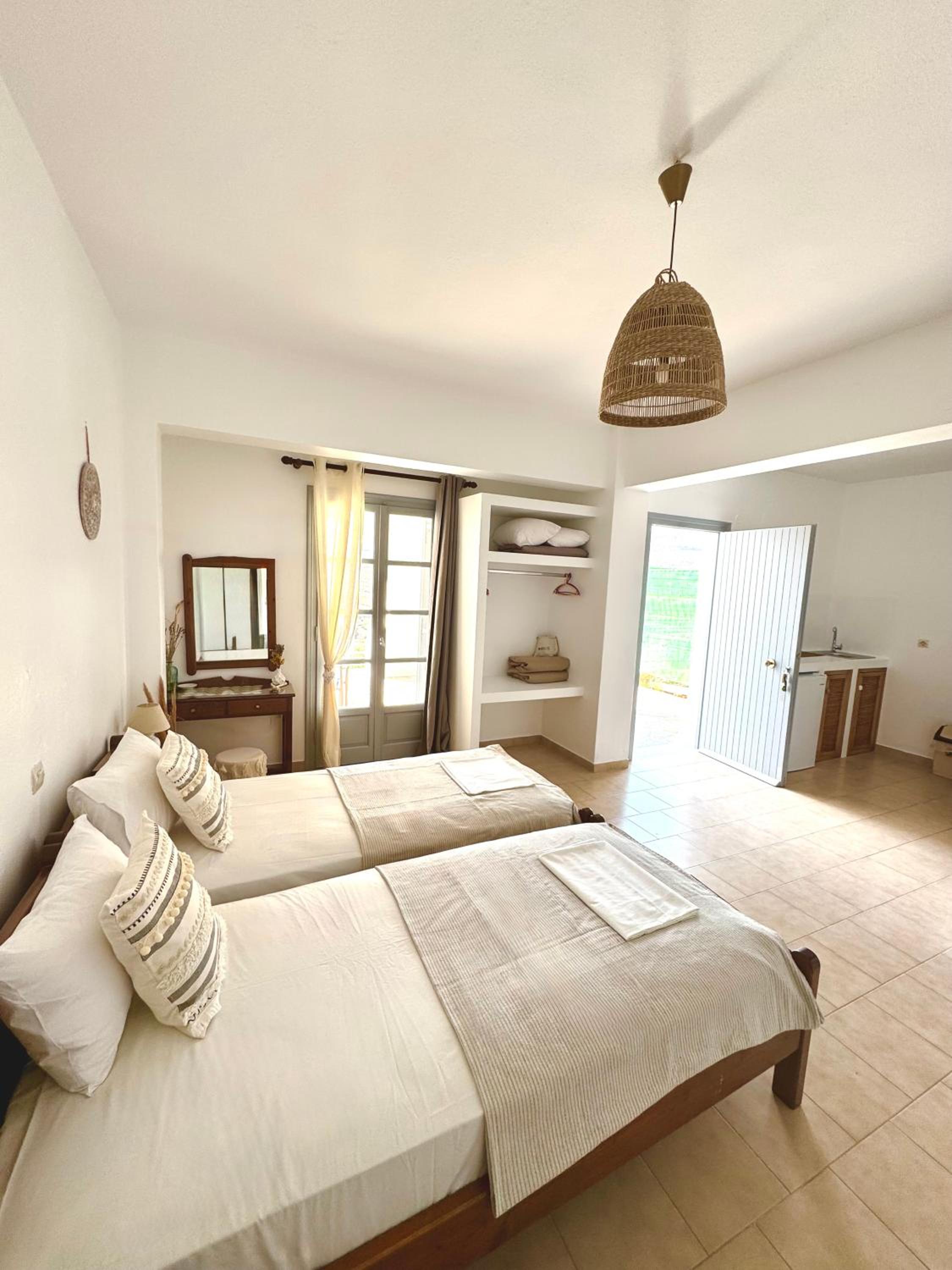 Triple Room with Terrace