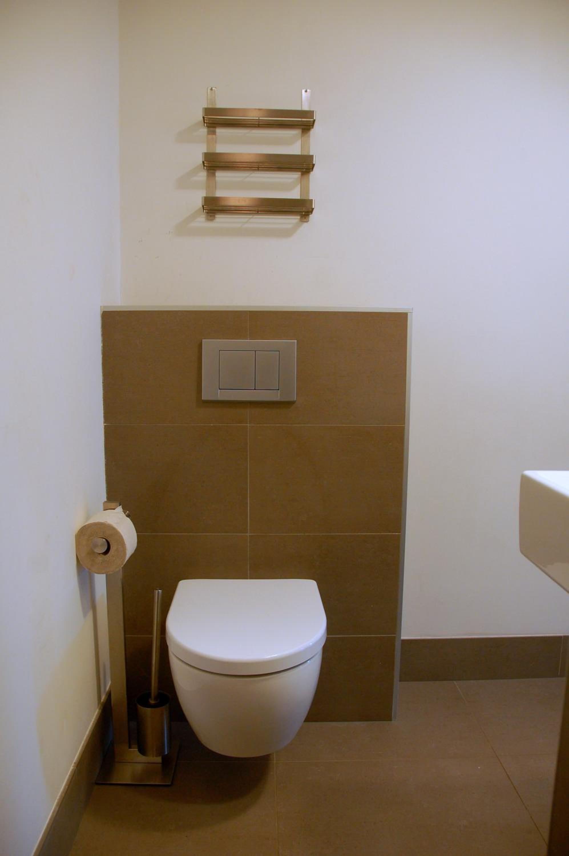 Two-Bedroom House - Photo 24