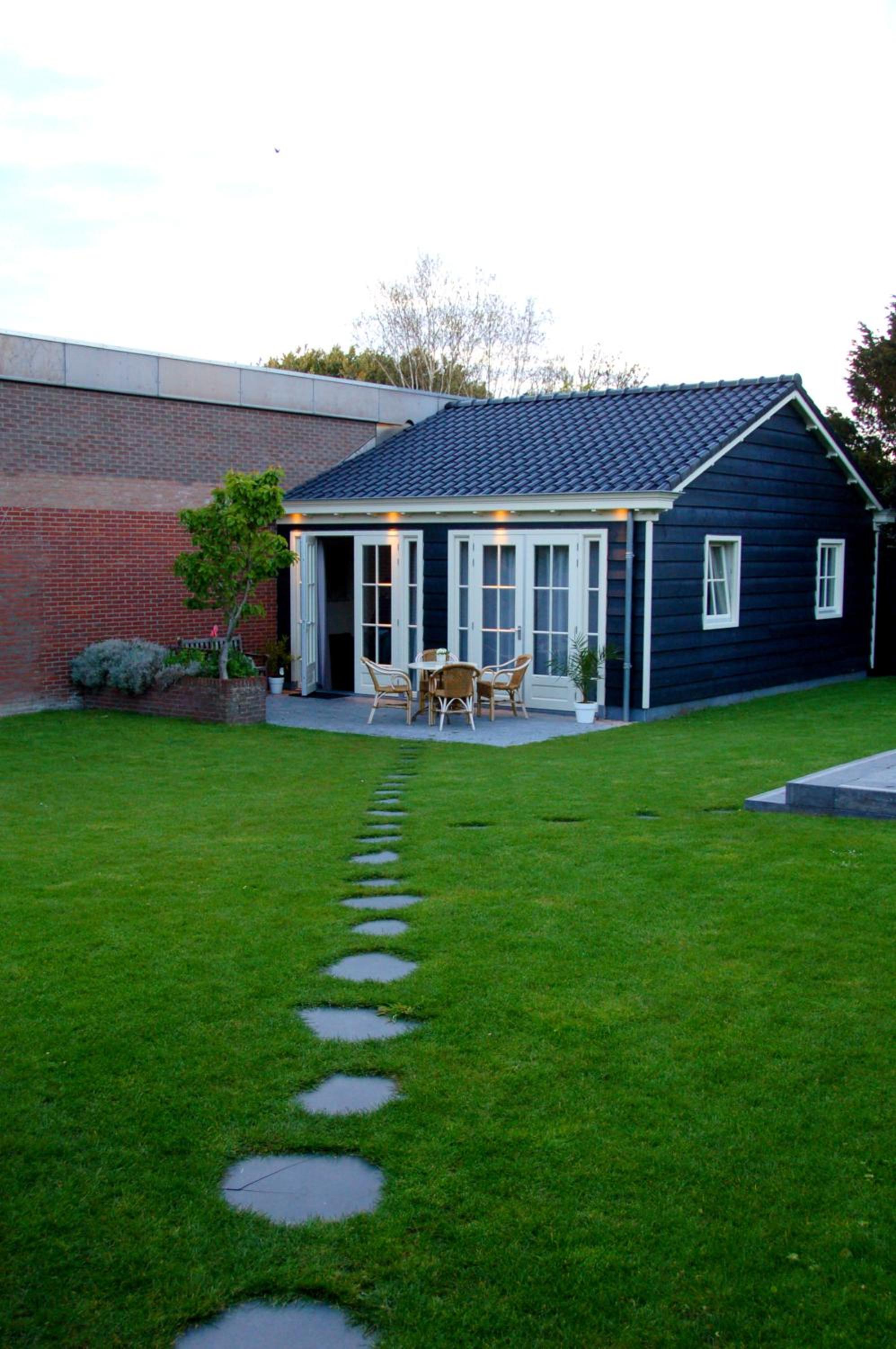 Two-Bedroom House - Photo 25