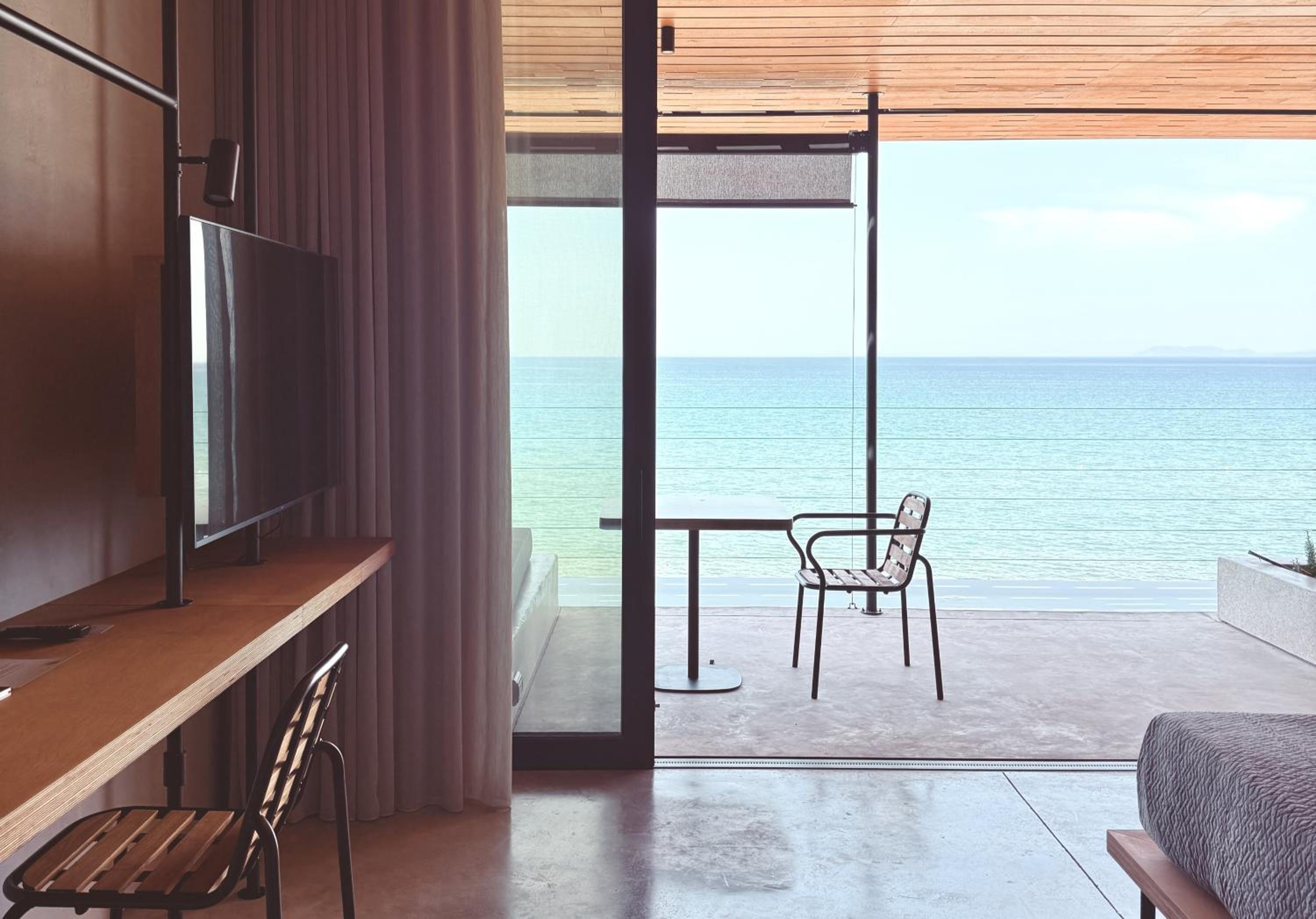 SeaView Terrace Suite photo 2