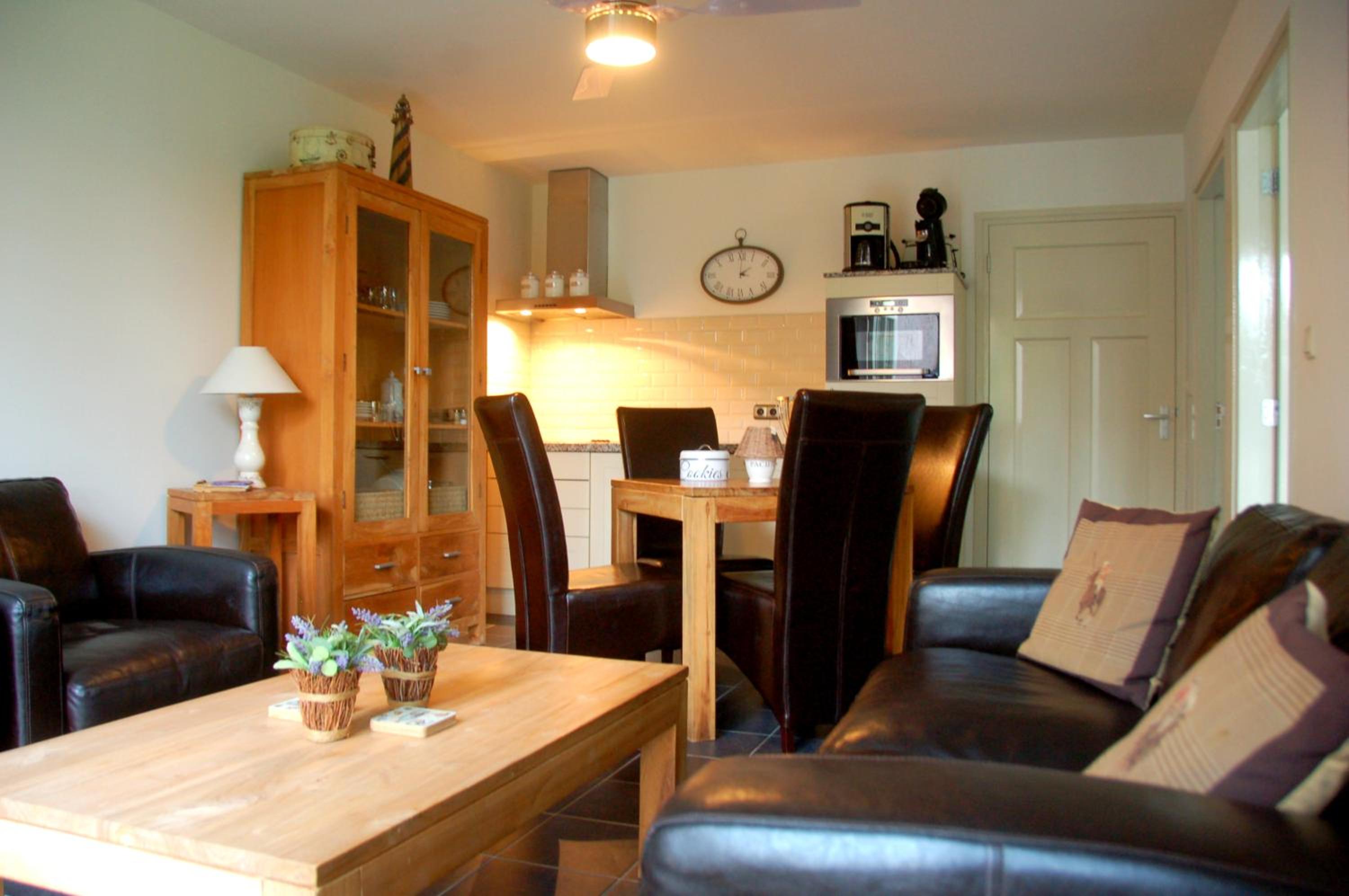 Two-Bedroom House - Photo 27