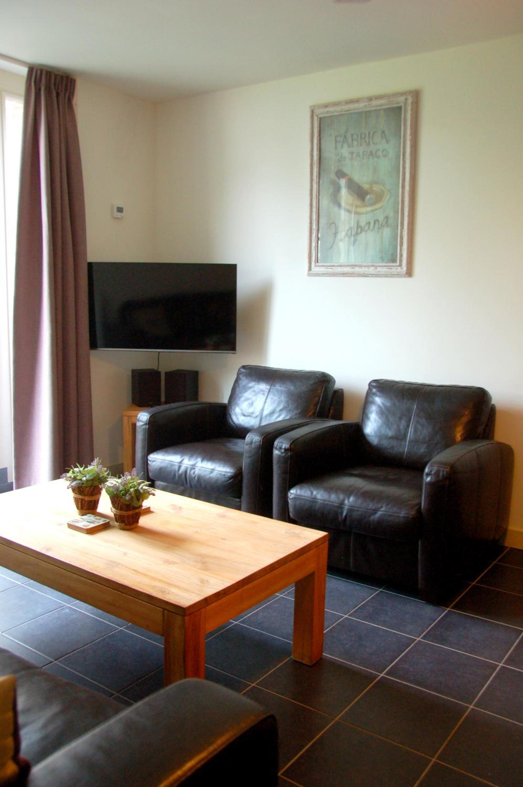 Two-Bedroom House - Photo 32