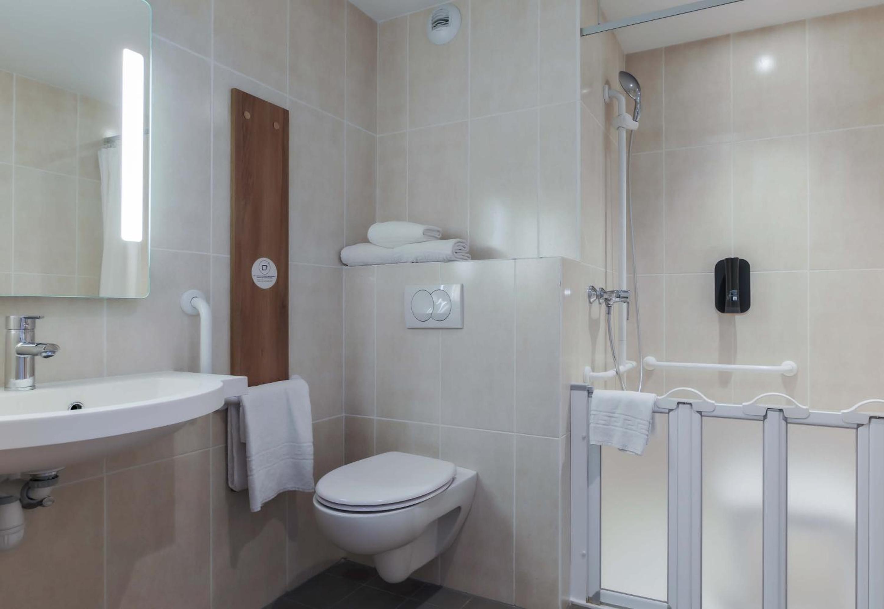 B&B Hôtel Thionville Centre Gare Porte du Luxembourg A31- Confort climatisé, Billede 5
