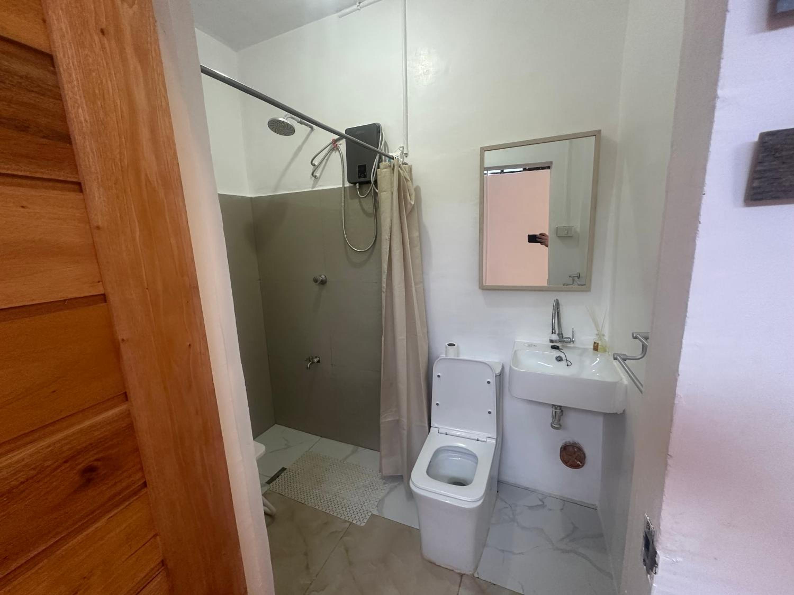 Family Room with Private Bathroom photo 1