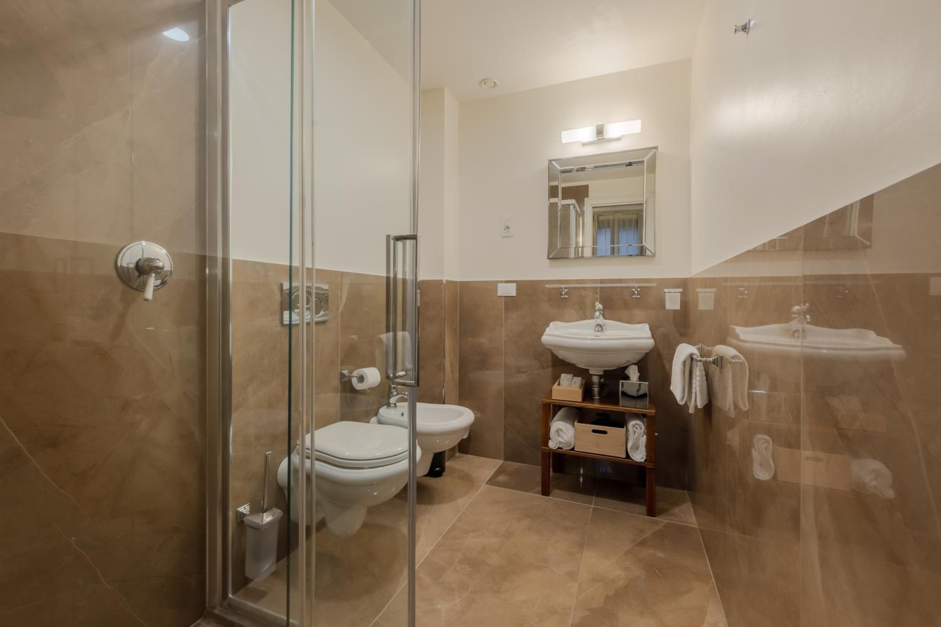 Single Room photo 3