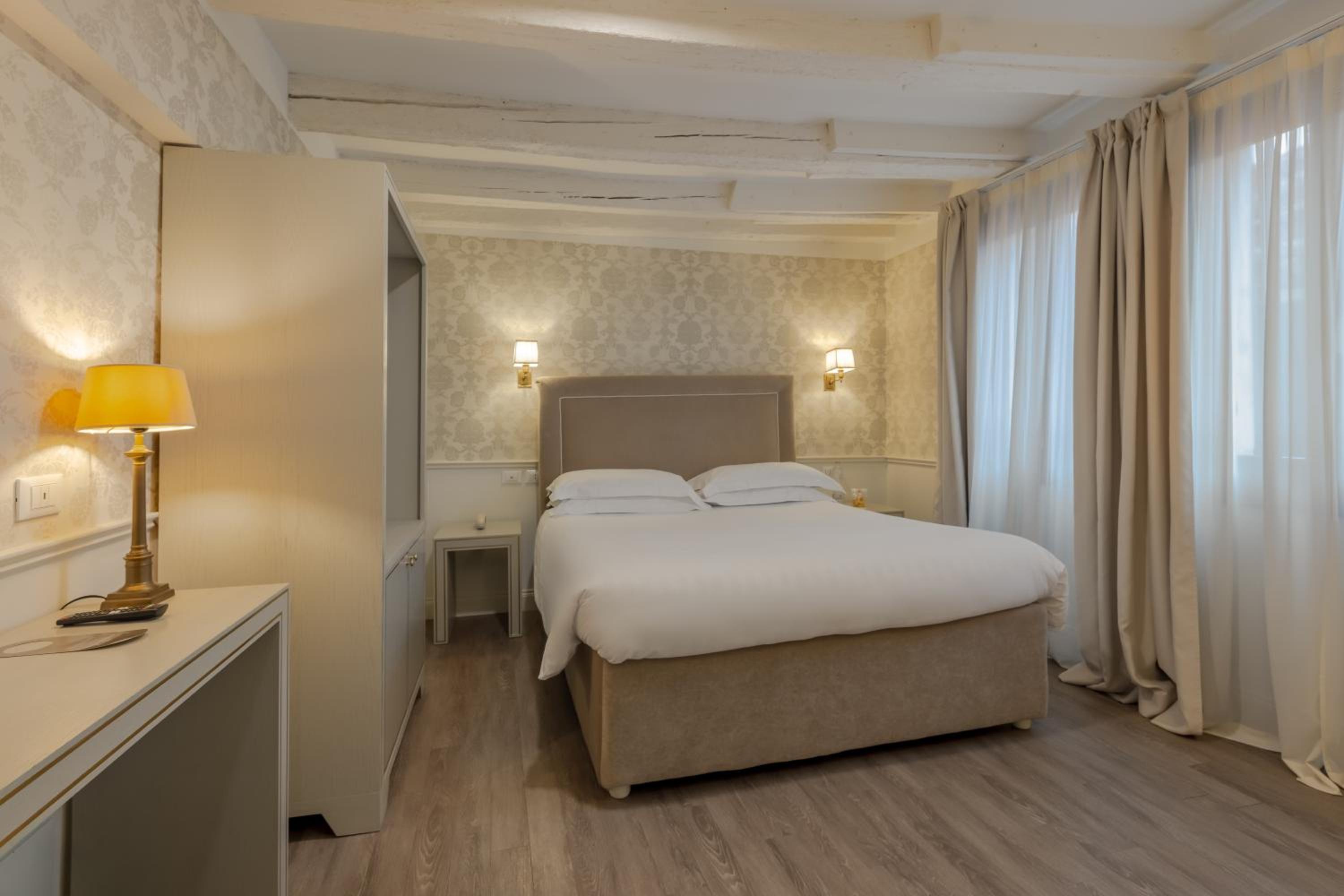 Komfort Doppel- oder Zweibettzimmer