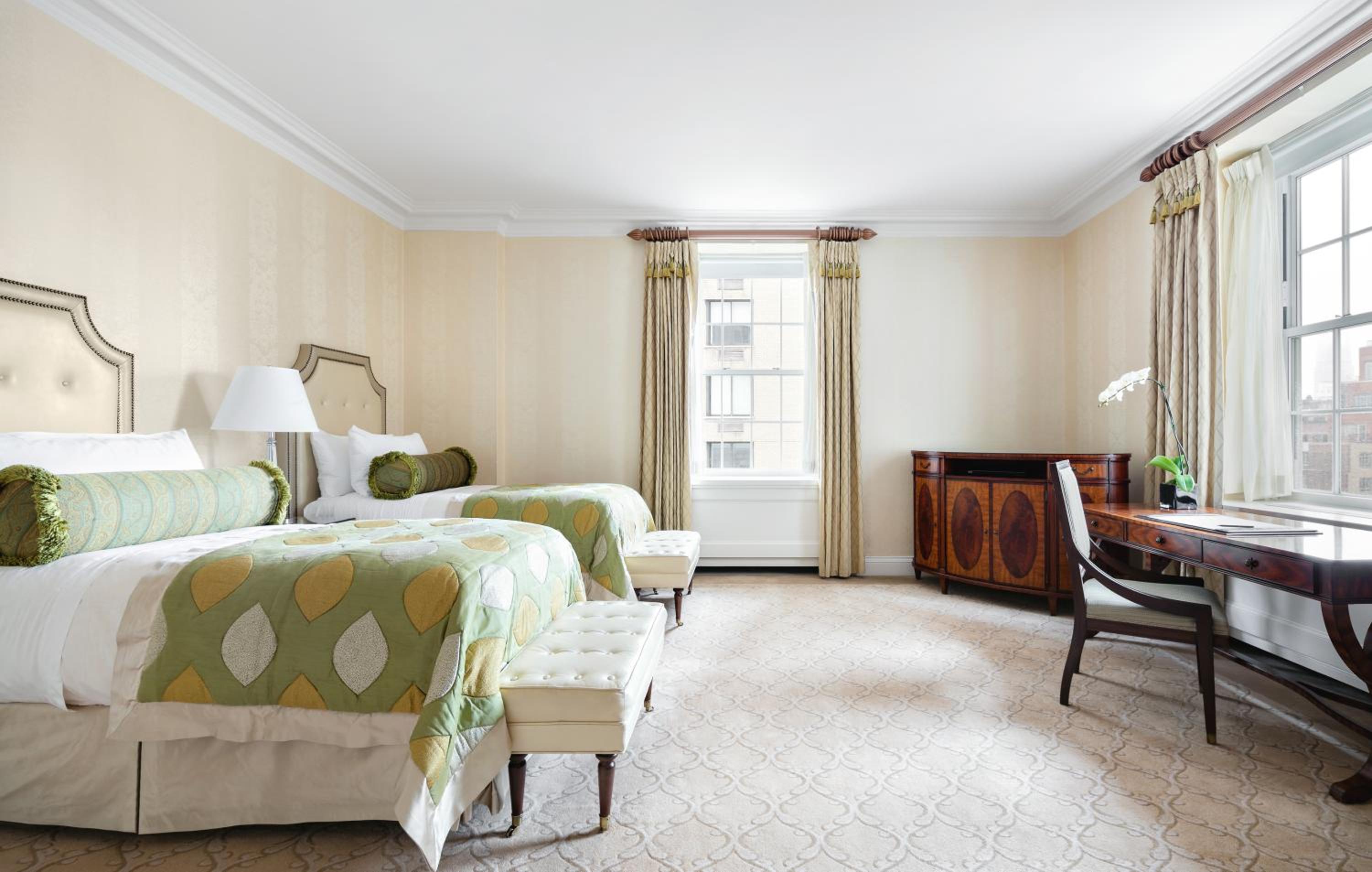 Pierre Suite Twin Bed