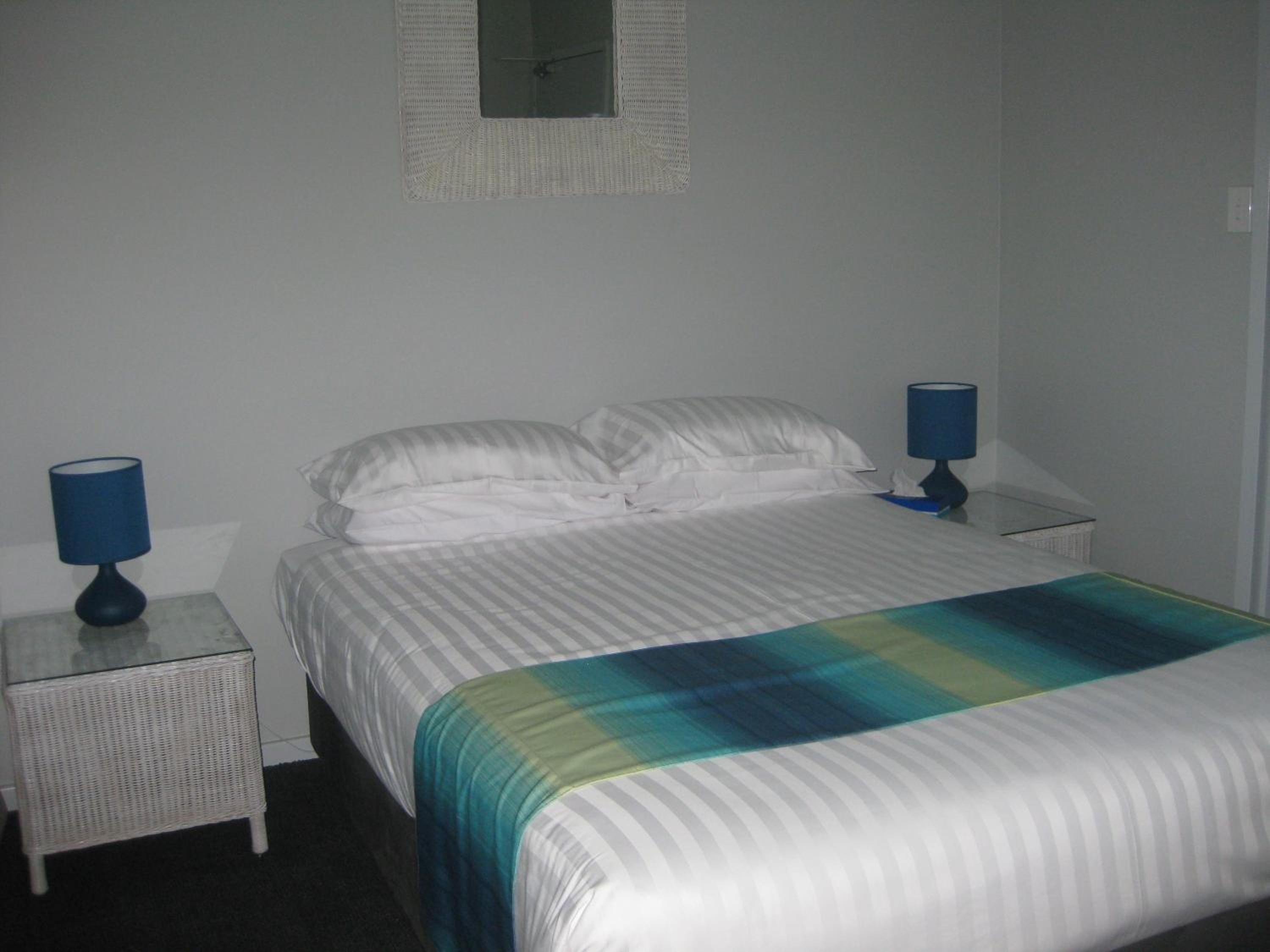 Double or Twin Room - Photo 3