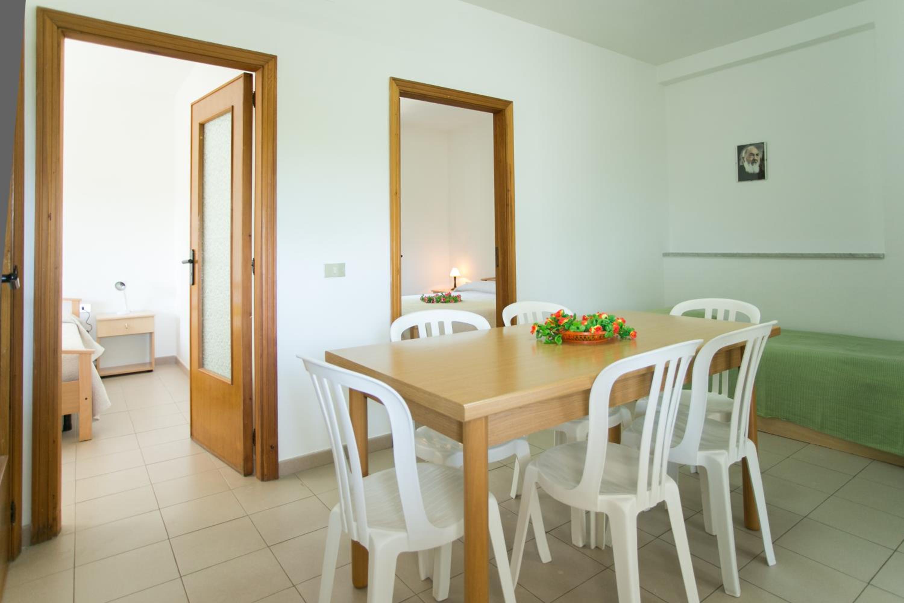 Two-Bedroom Apartment - Photo 6