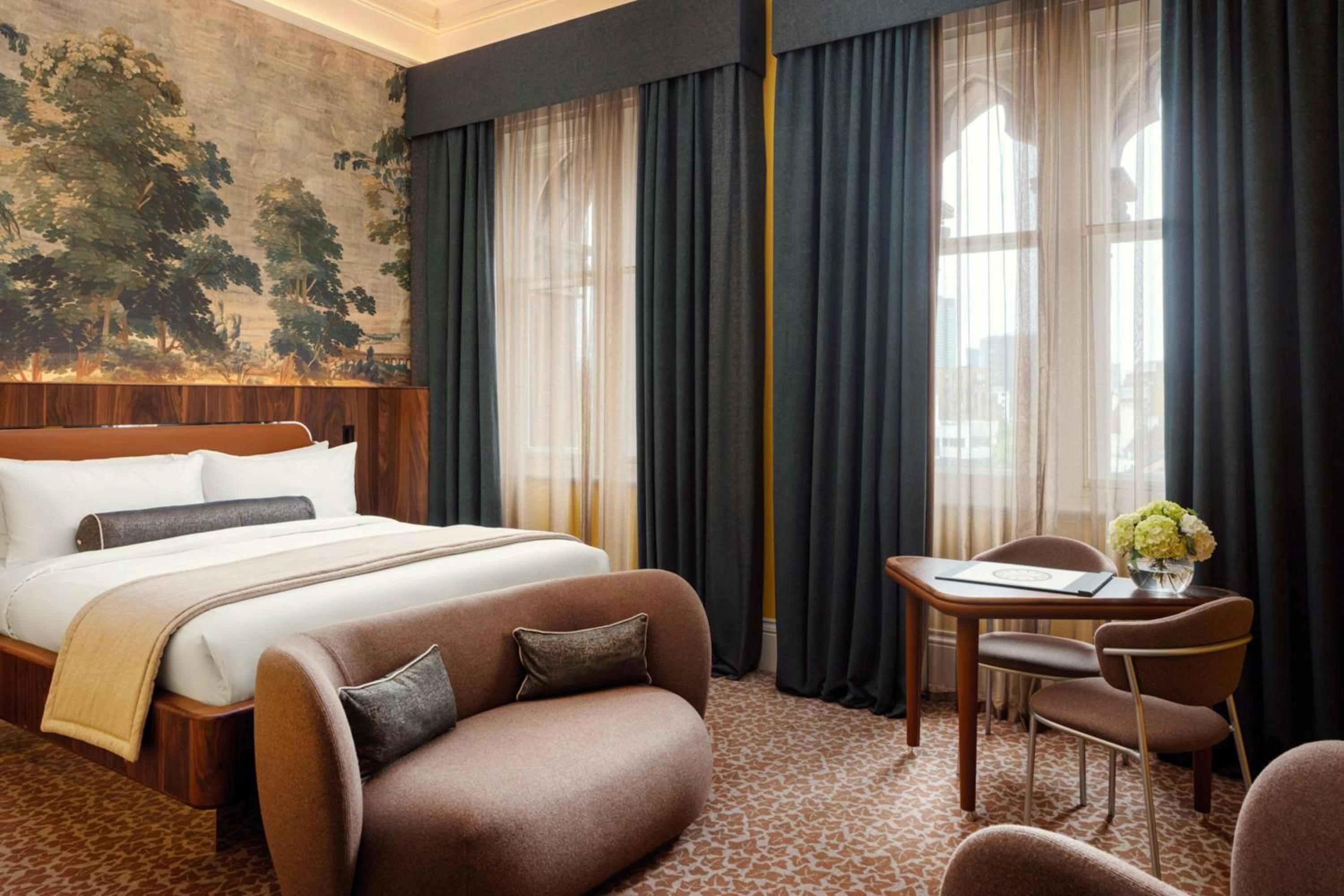 Grand Junior Suite with One King Bed