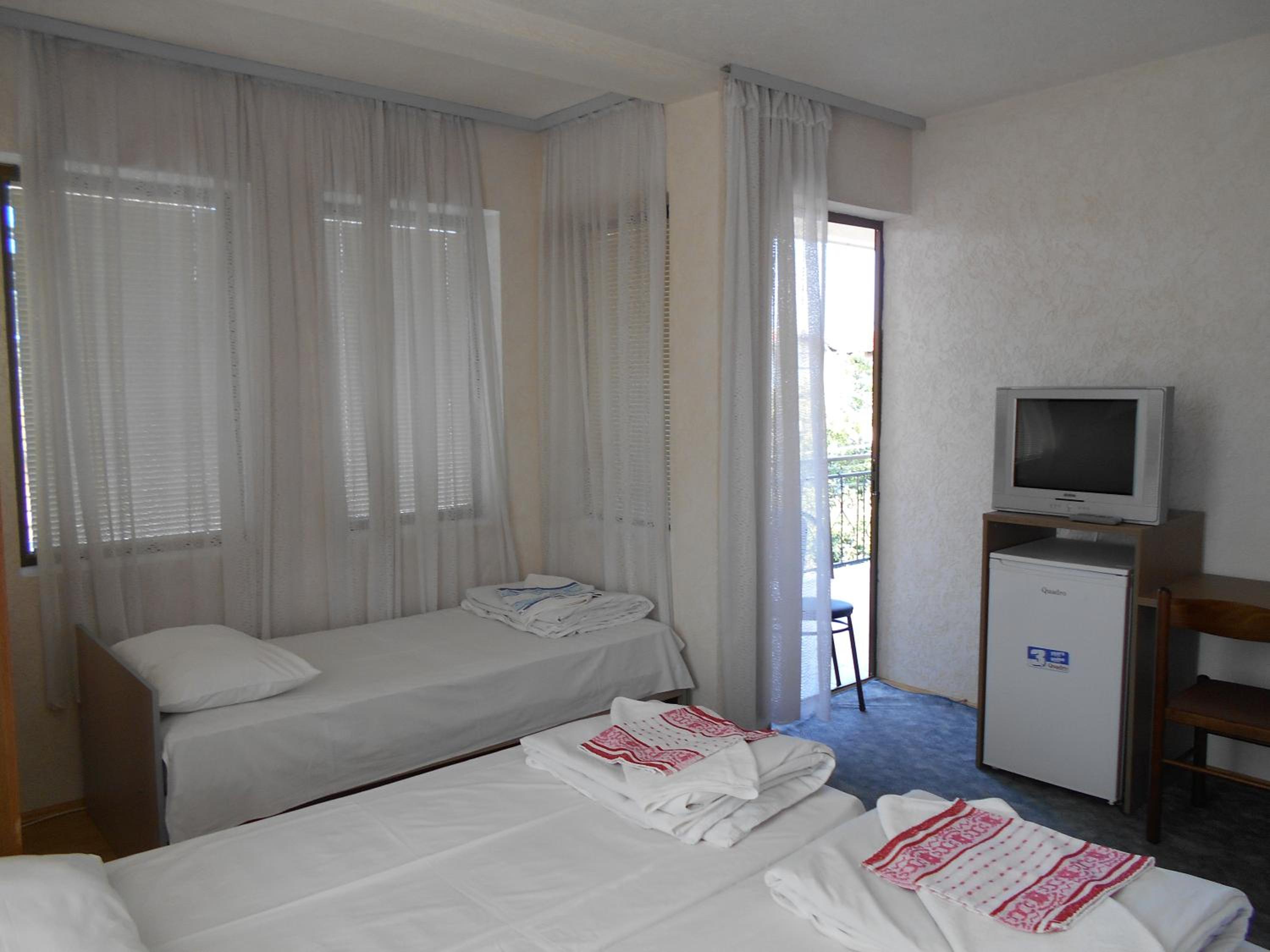 Triple Room - Photo 16