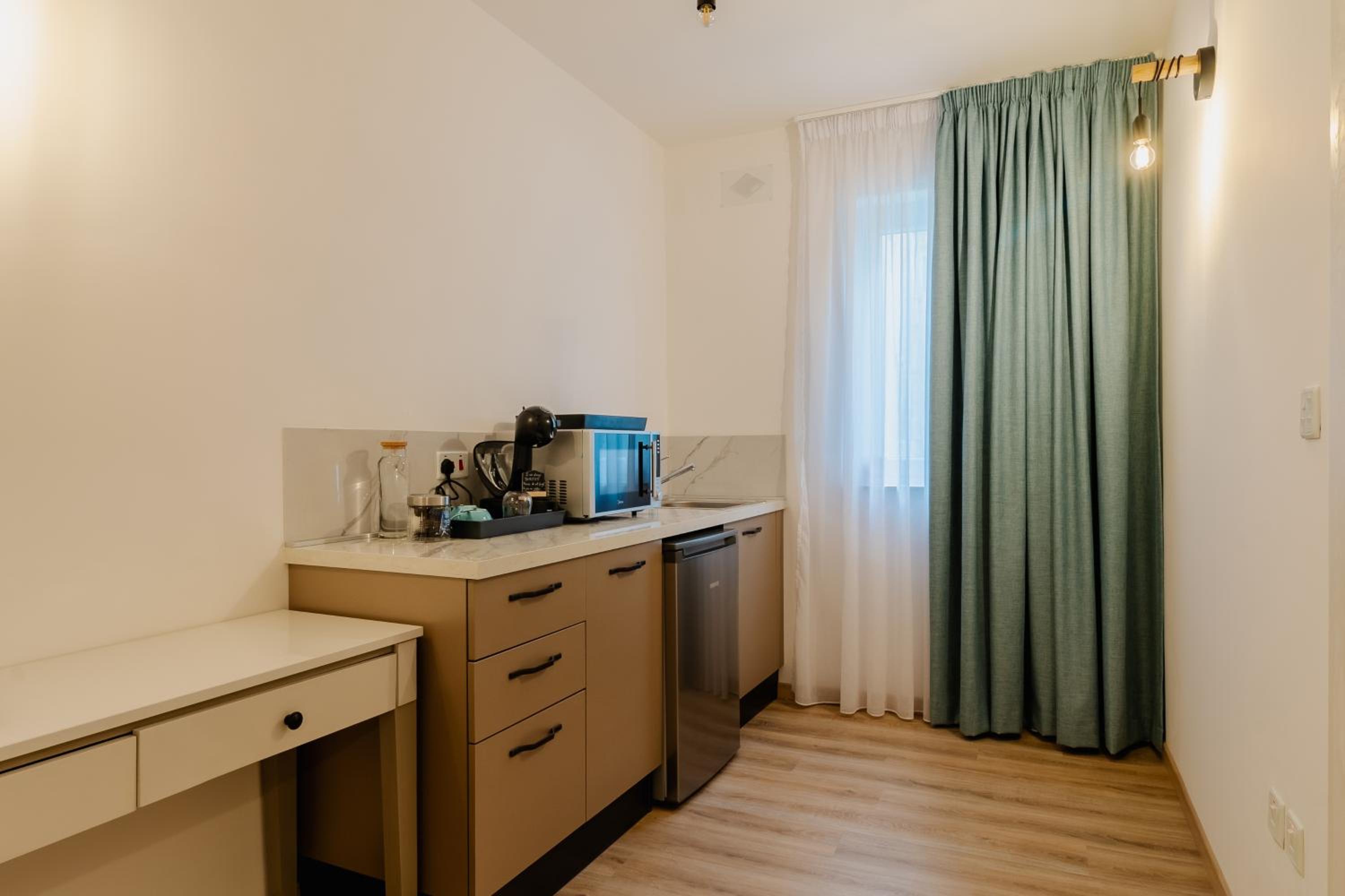 Deluxe Double Room photo 3