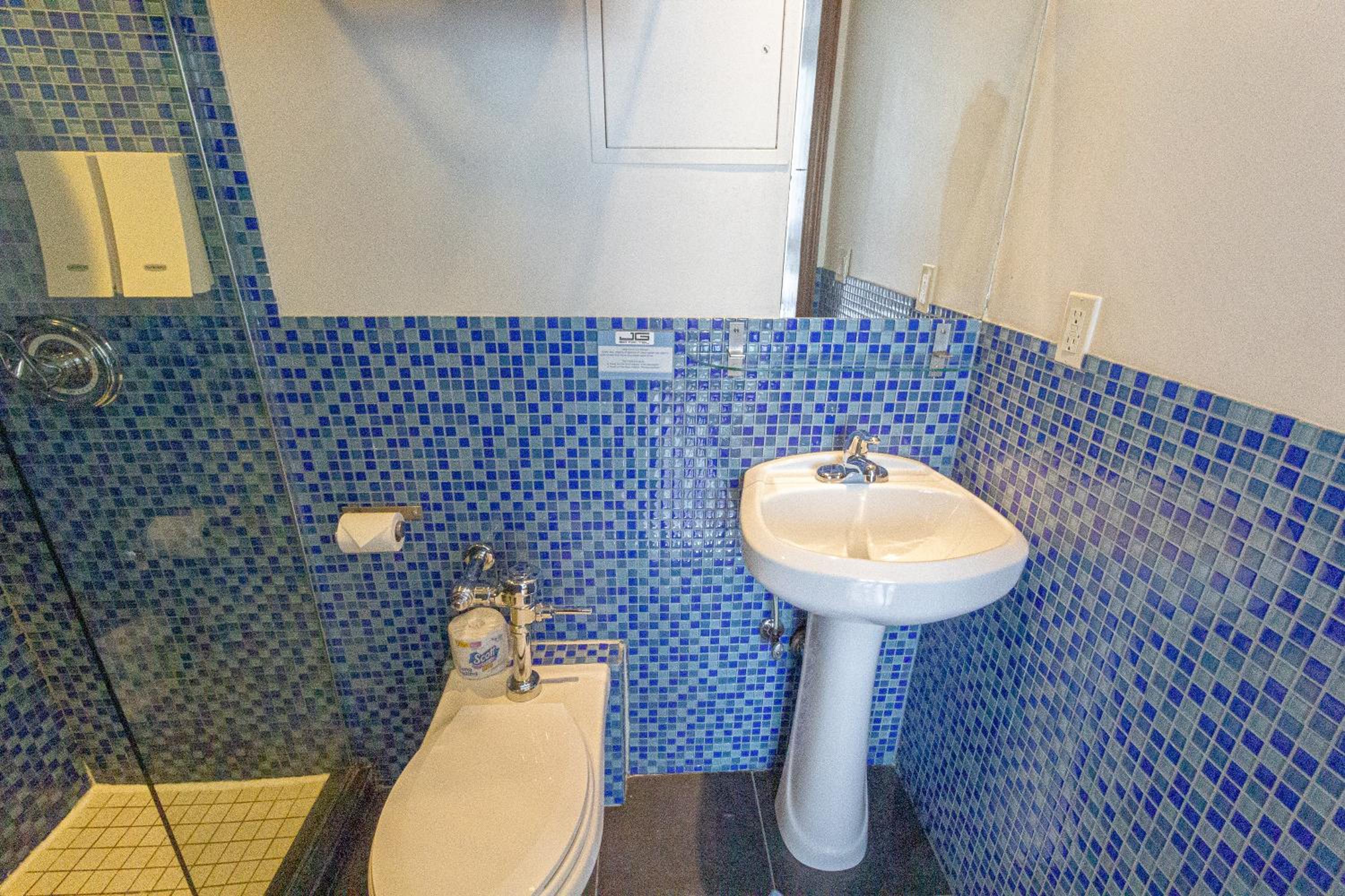 Classic Quadruple Room