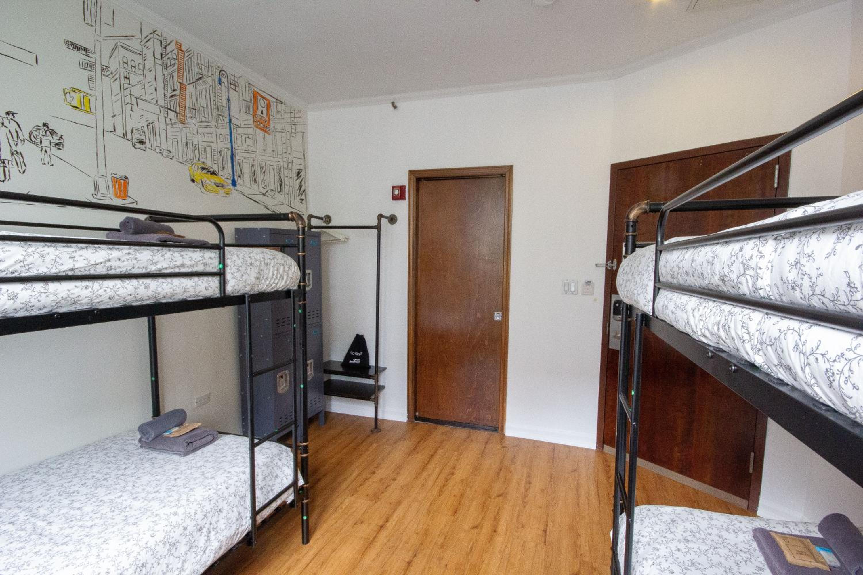 Classic Quadruple Room