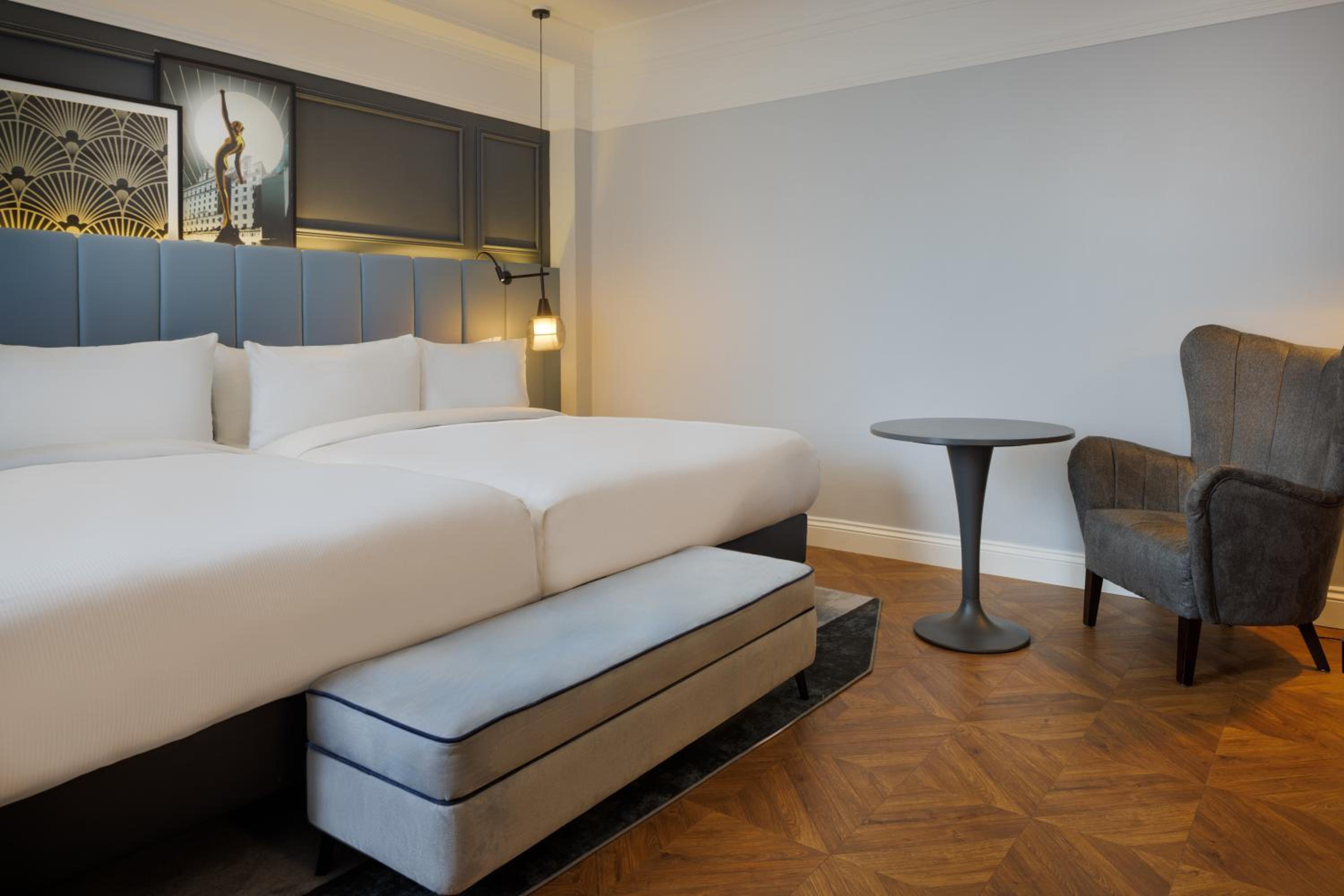 Deluxe Queen Room with Two Queen Beds