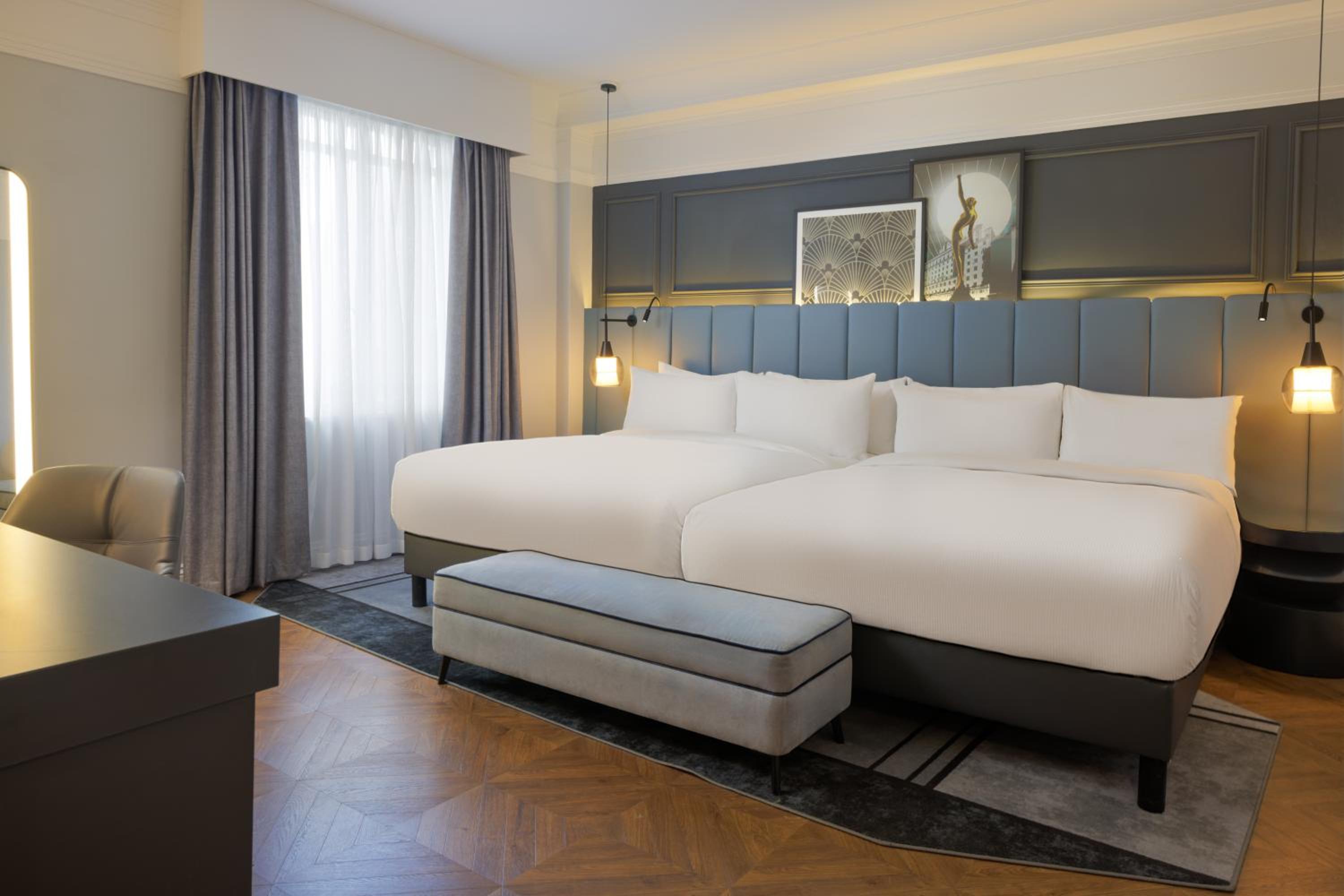 Deluxe Queen Room with Two Queen Beds photo 3