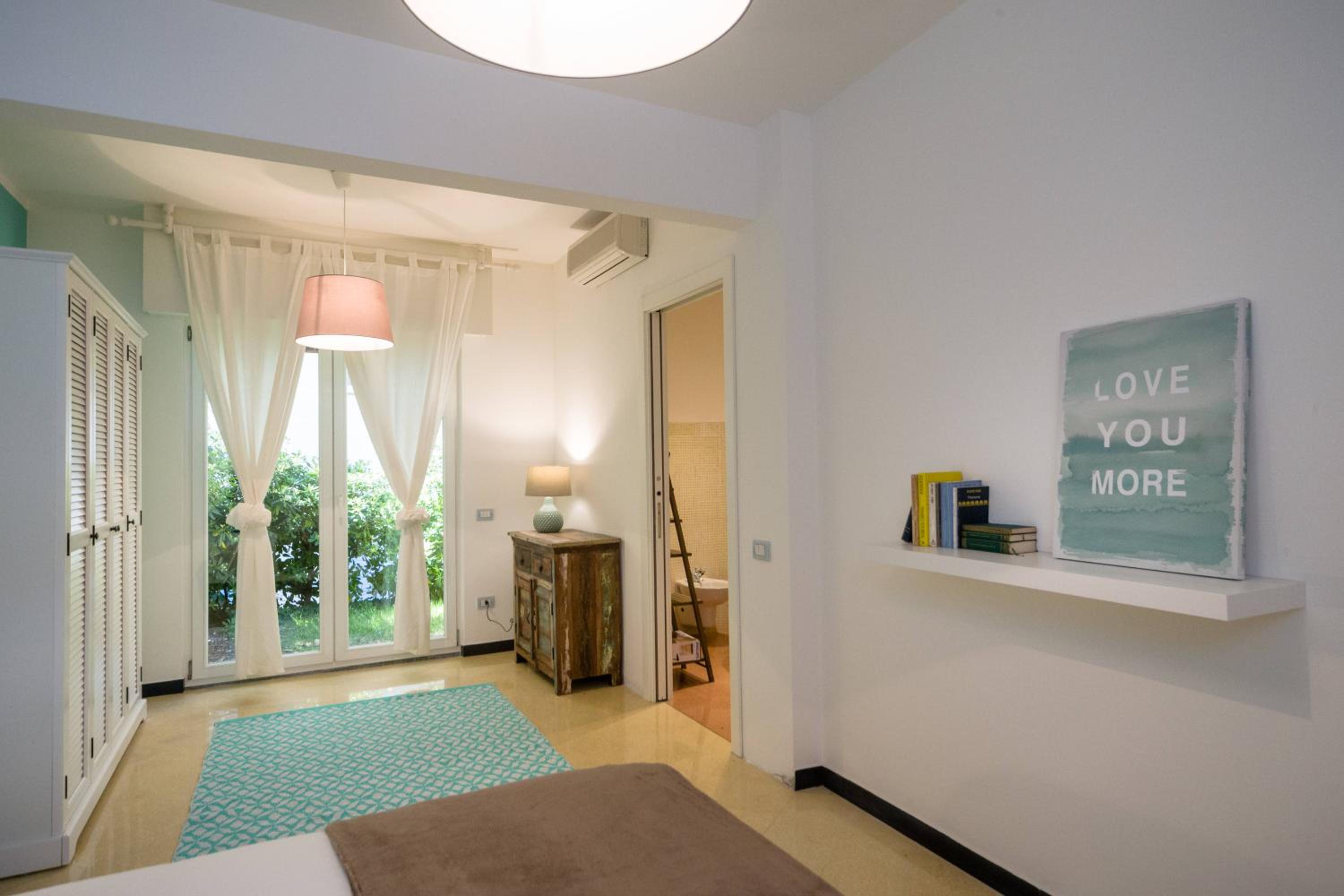 Two-Bedroom Apartment with Garden View photo 2