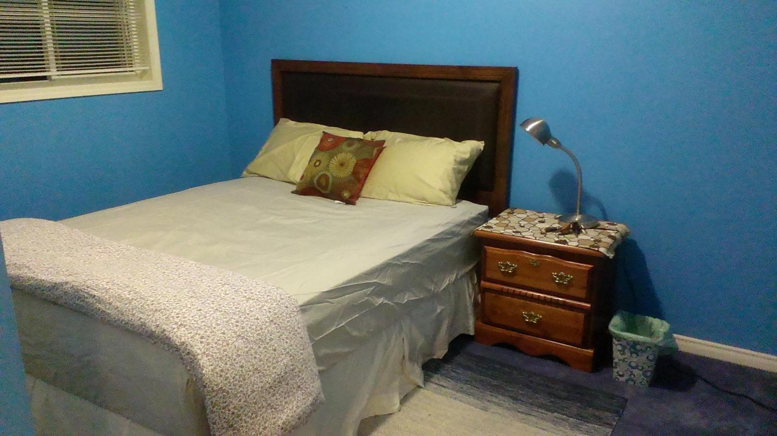 Double Room with Shared Bathroom photo 1