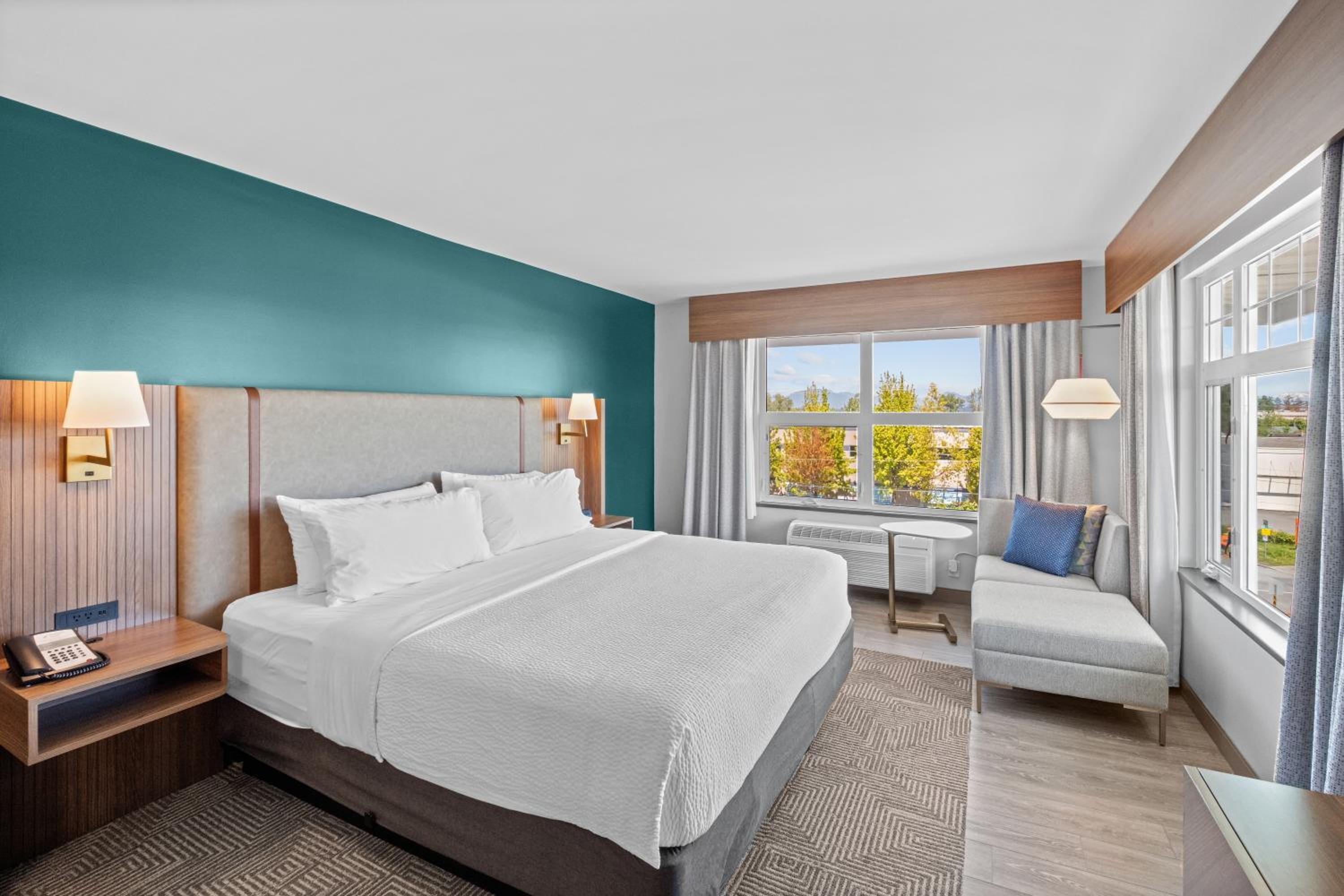 Standard King Room
